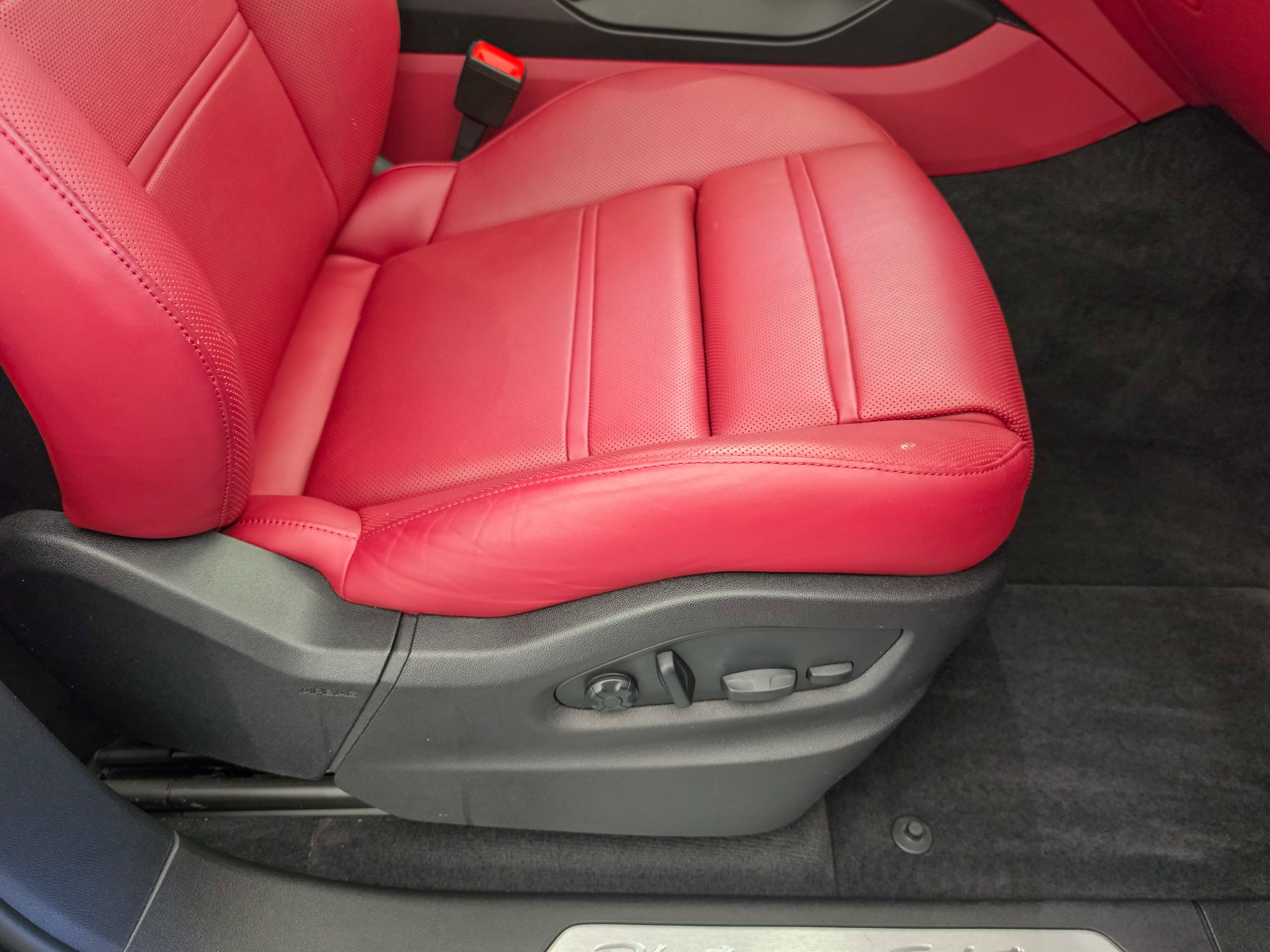 2022 Porsche Cayenne Base