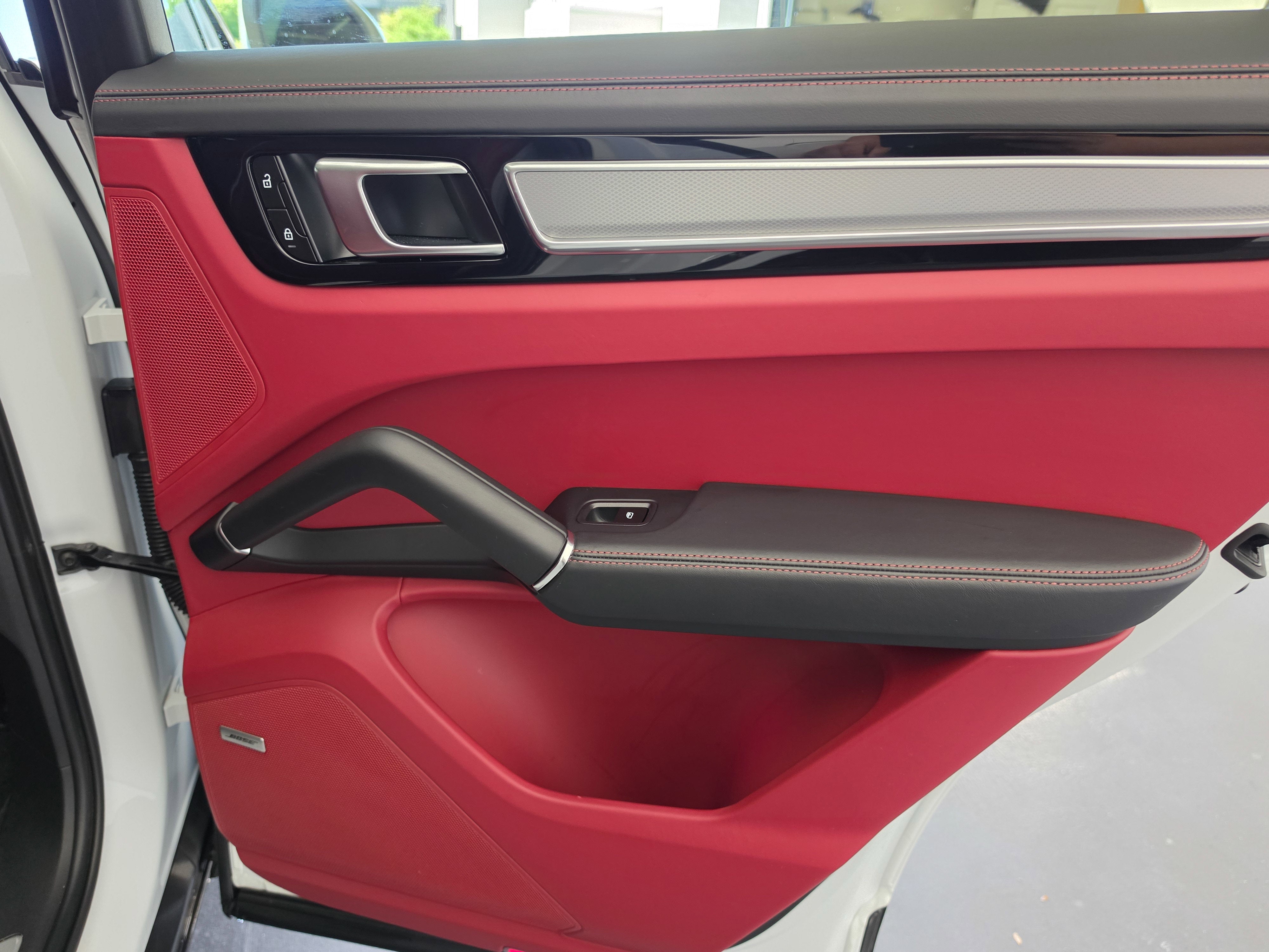 2022 Porsche Cayenne Base