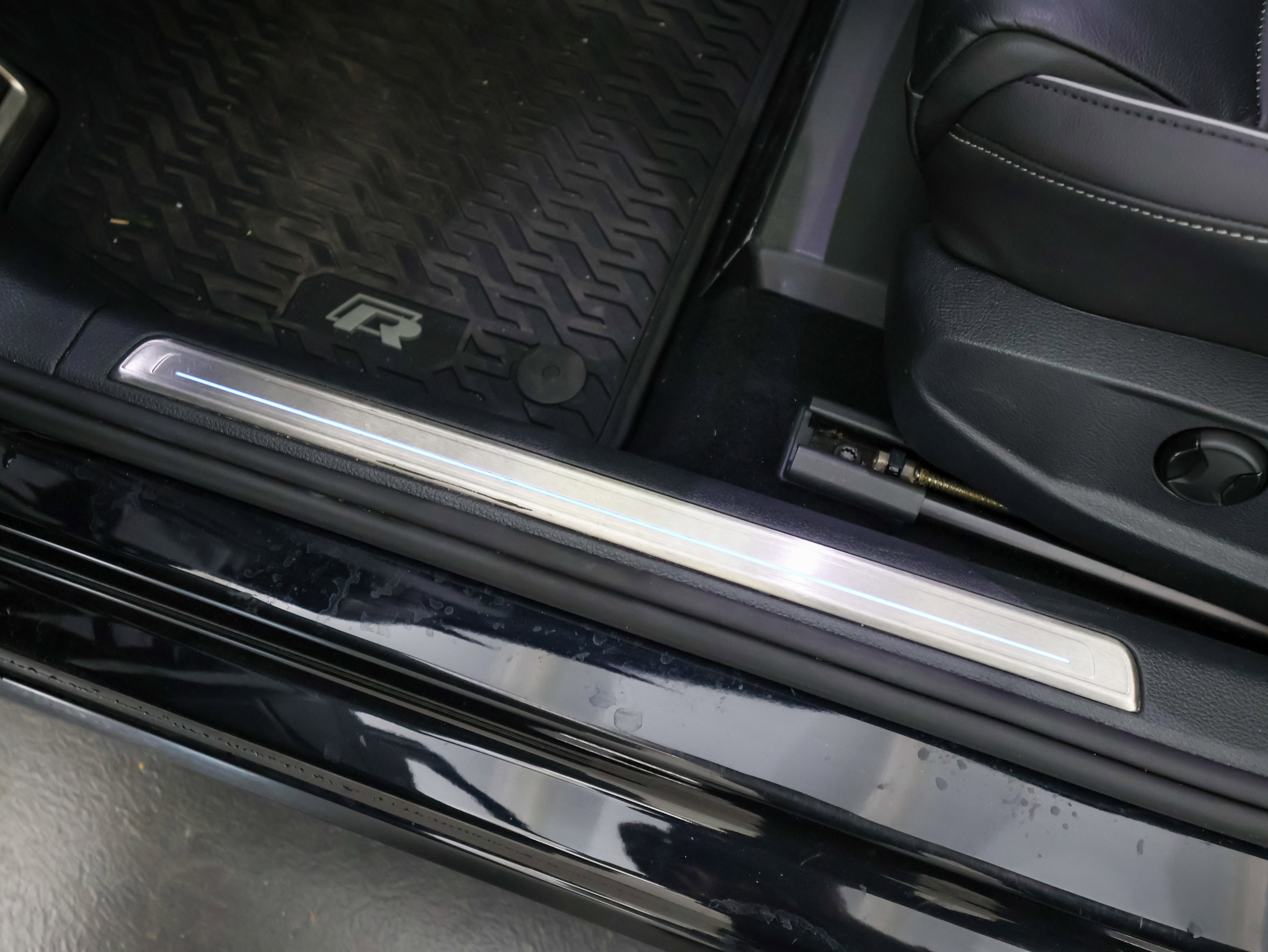 2019 Volkswagen Golf R DCC & Navigation 4Motion