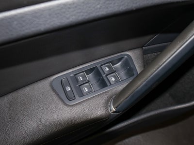 2019 Volkswagen Golf R DCC & Navigation 4Motion