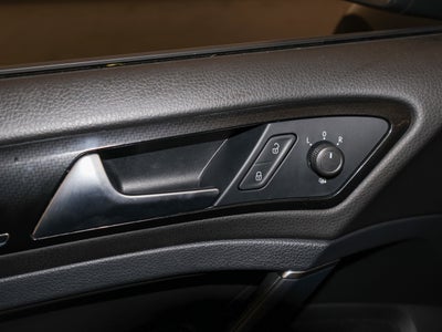 2019 Volkswagen Golf R DCC & Navigation 4Motion