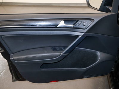 2019 Volkswagen Golf R DCC & Navigation 4Motion