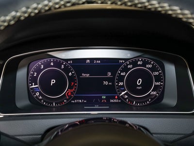 2019 Volkswagen Golf R DCC & Navigation 4Motion