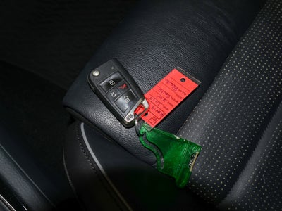 2019 Volkswagen Golf R DCC & Navigation 4Motion