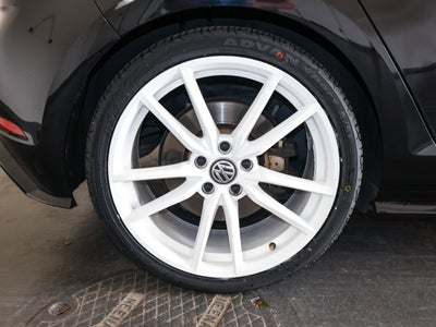 2019 Volkswagen Golf R DCC & Navigation 4Motion