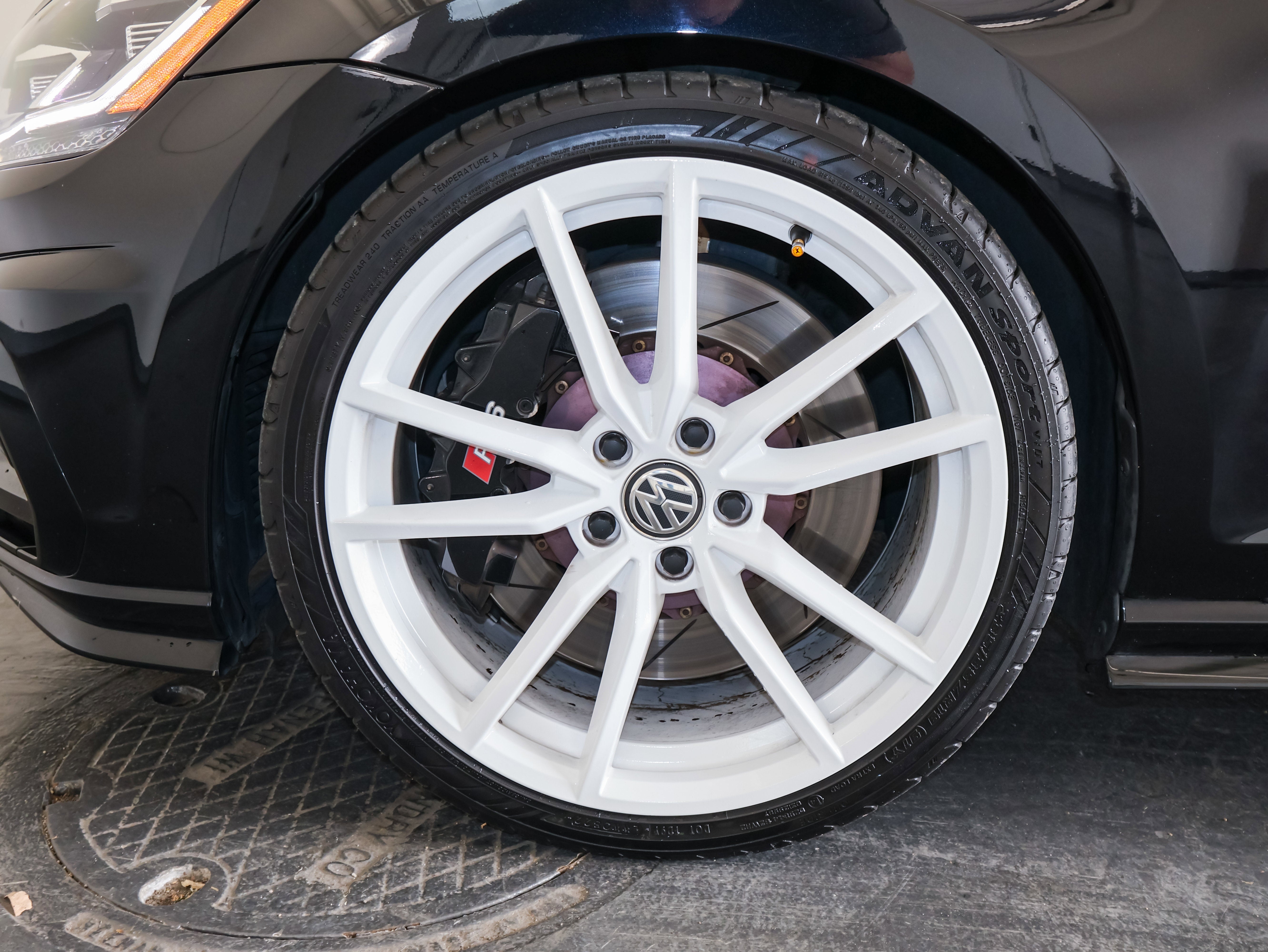 2019 Volkswagen Golf R DCC & Navigation 4Motion