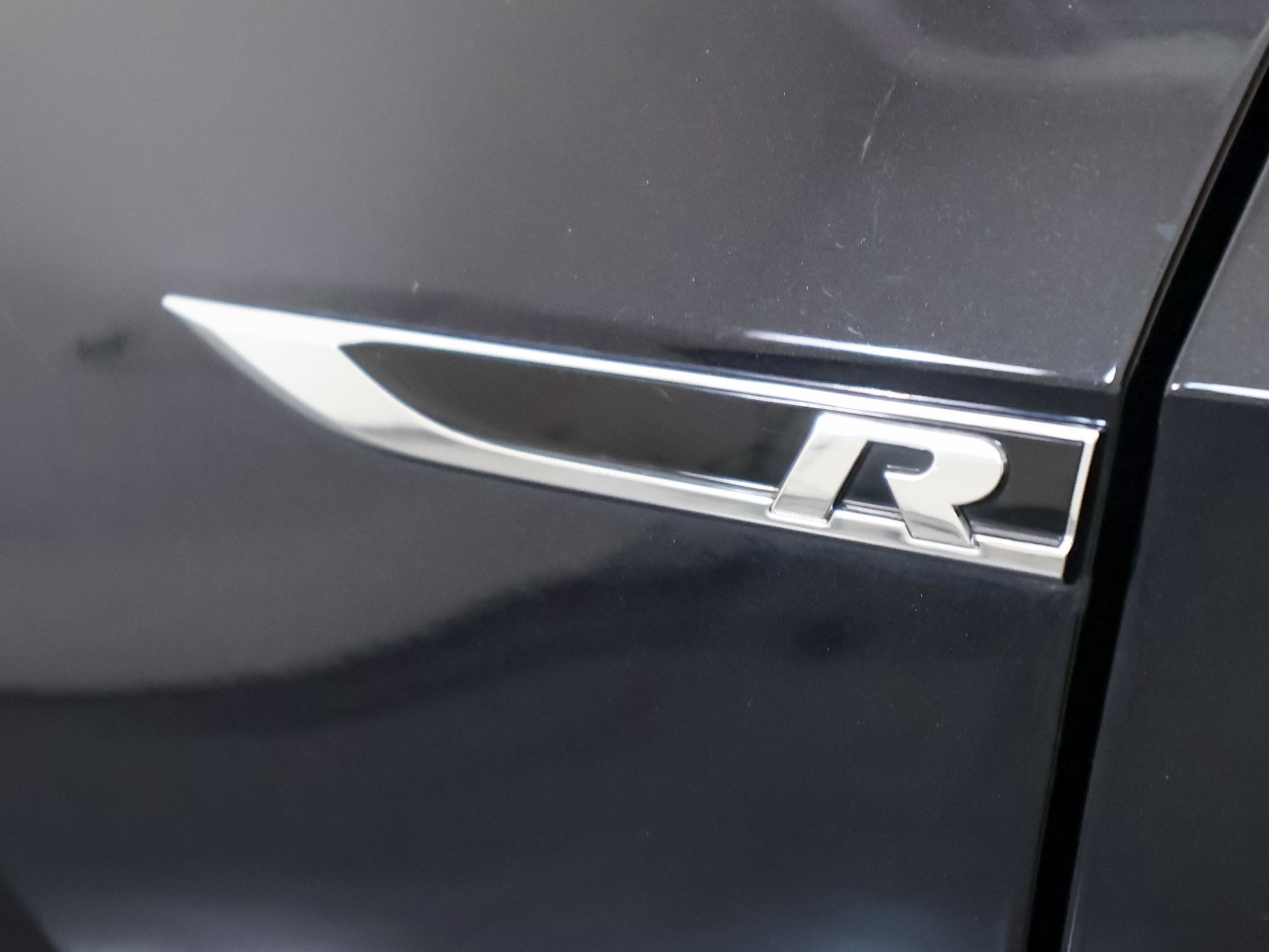 2019 Volkswagen Golf R DCC & Navigation 4Motion