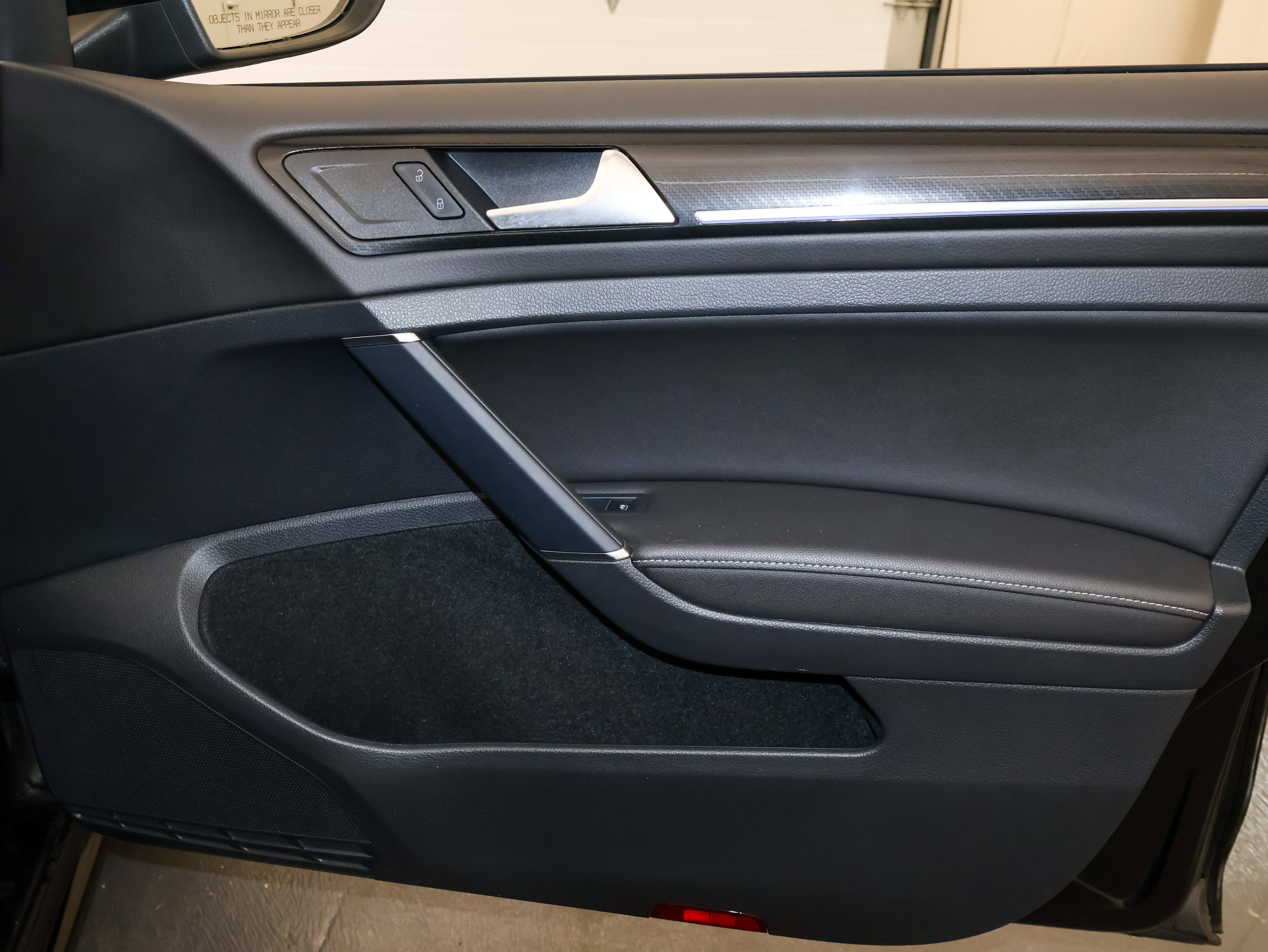 2019 Volkswagen Golf R DCC & Navigation 4Motion