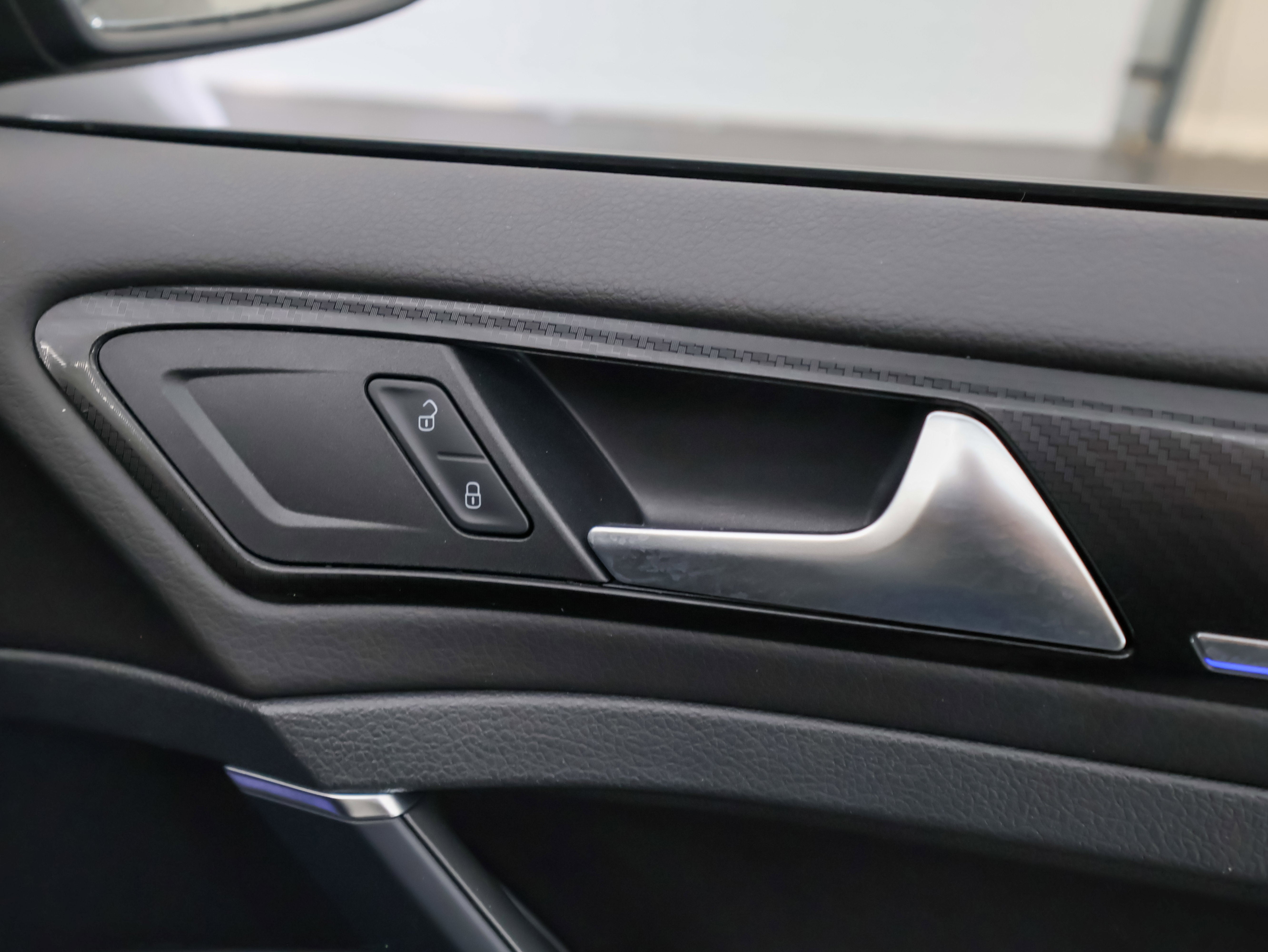 2019 Volkswagen Golf R DCC & Navigation 4Motion