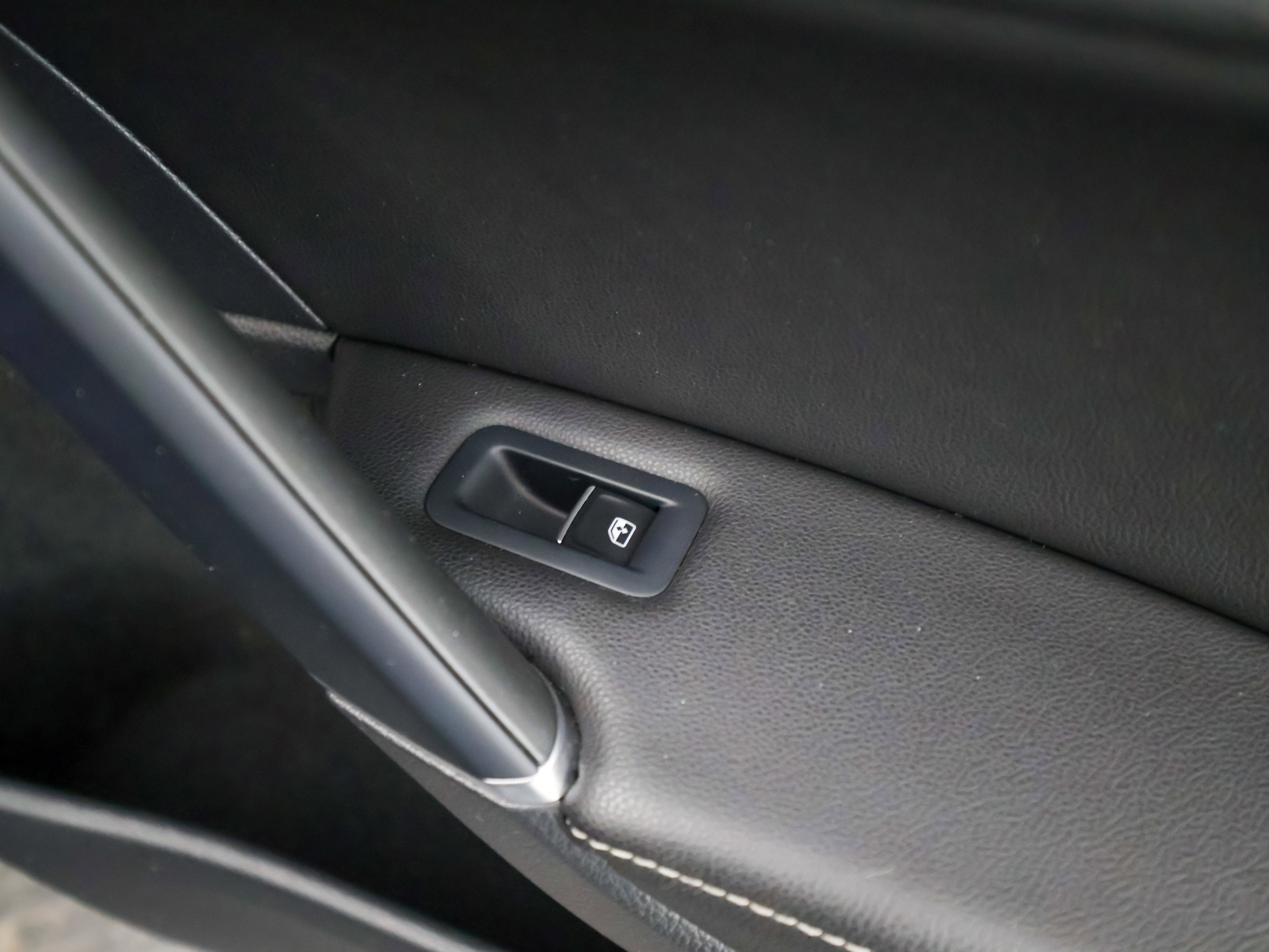 2019 Volkswagen Golf R DCC & Navigation 4Motion