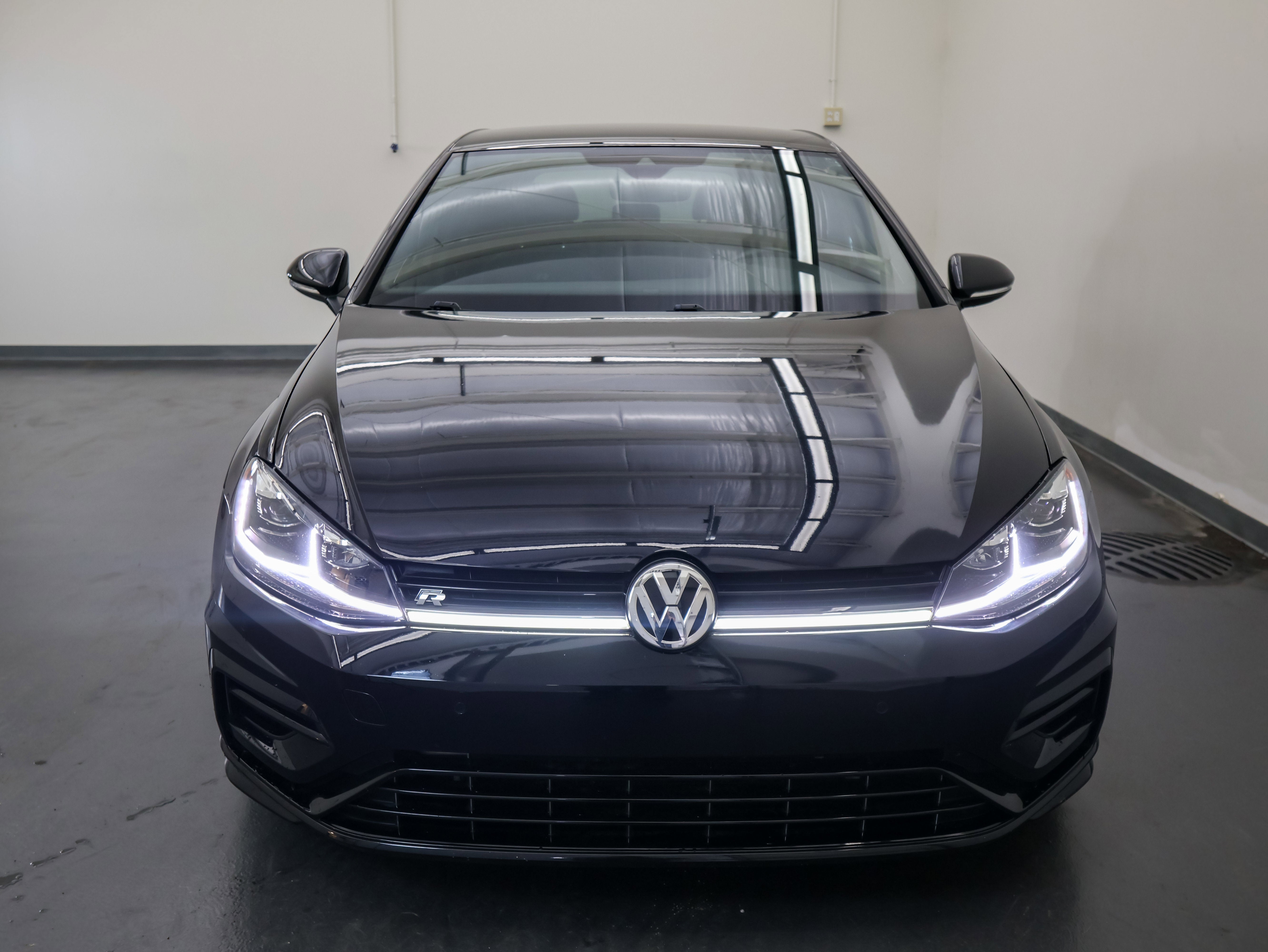 2019 Volkswagen Golf R DCC & Navigation 4Motion