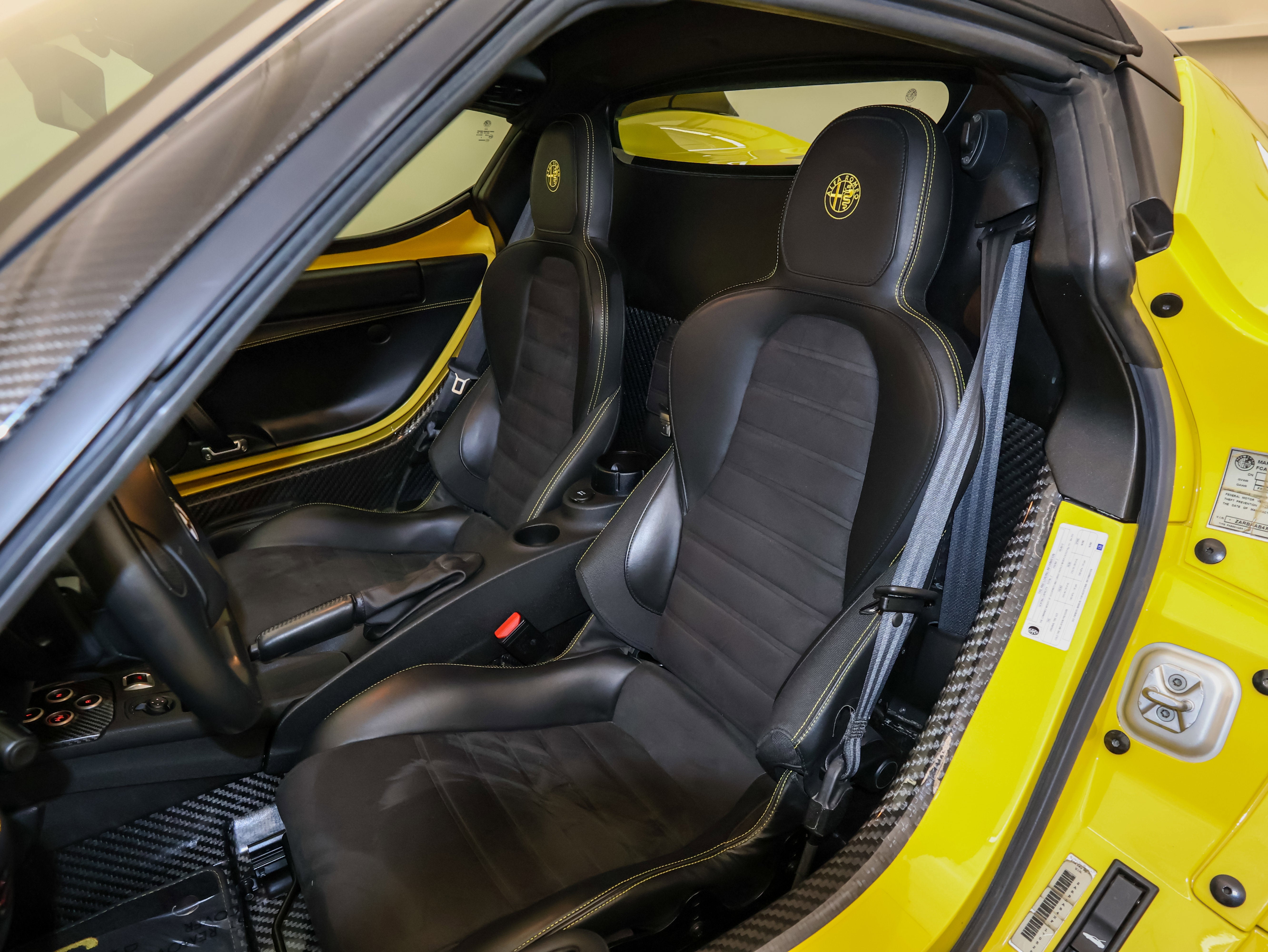 2015 Alfa Romeo 4C Base