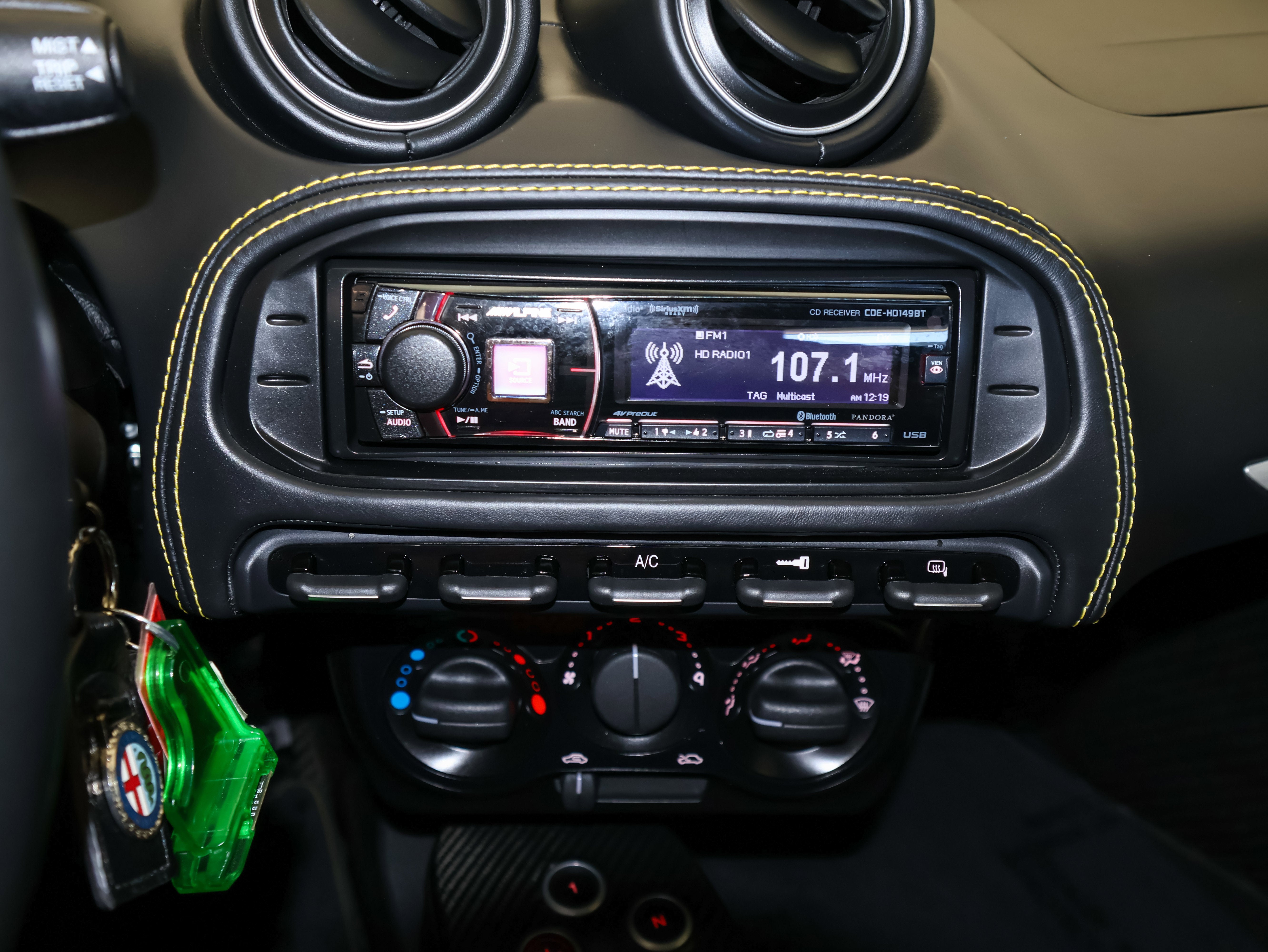 2015 Alfa Romeo 4C Base