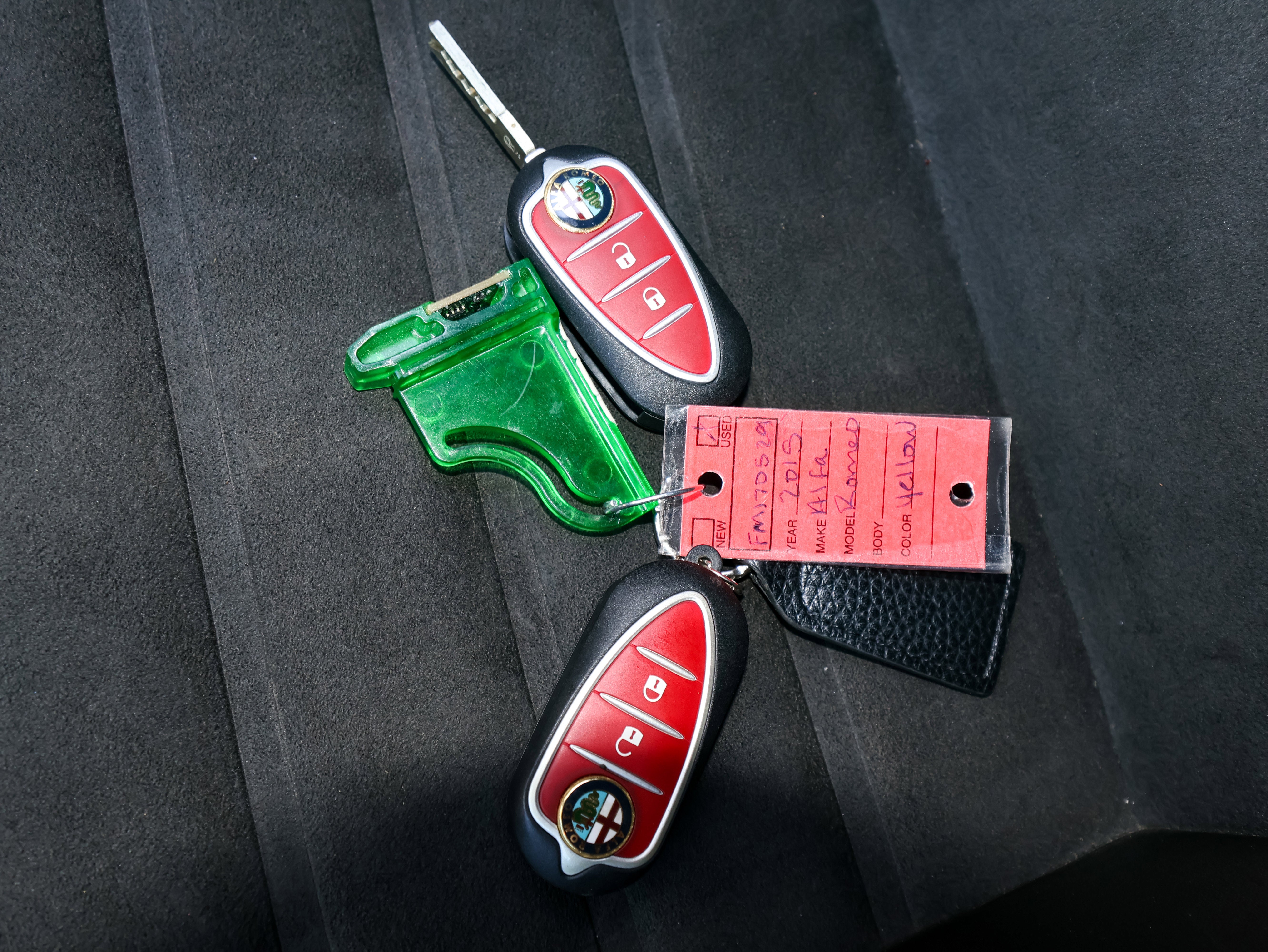 2015 Alfa Romeo 4C Base