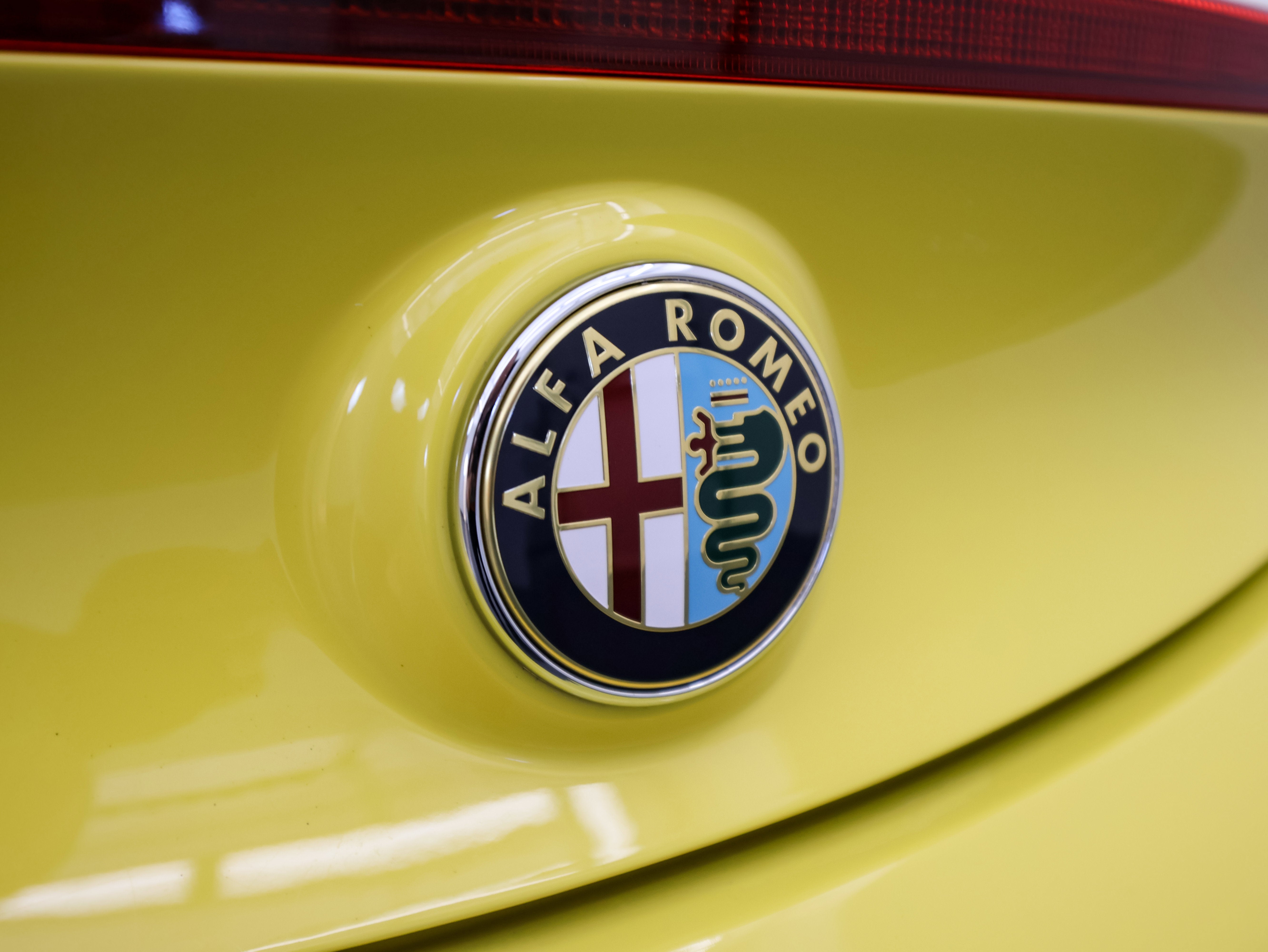 2015 Alfa Romeo 4C Base