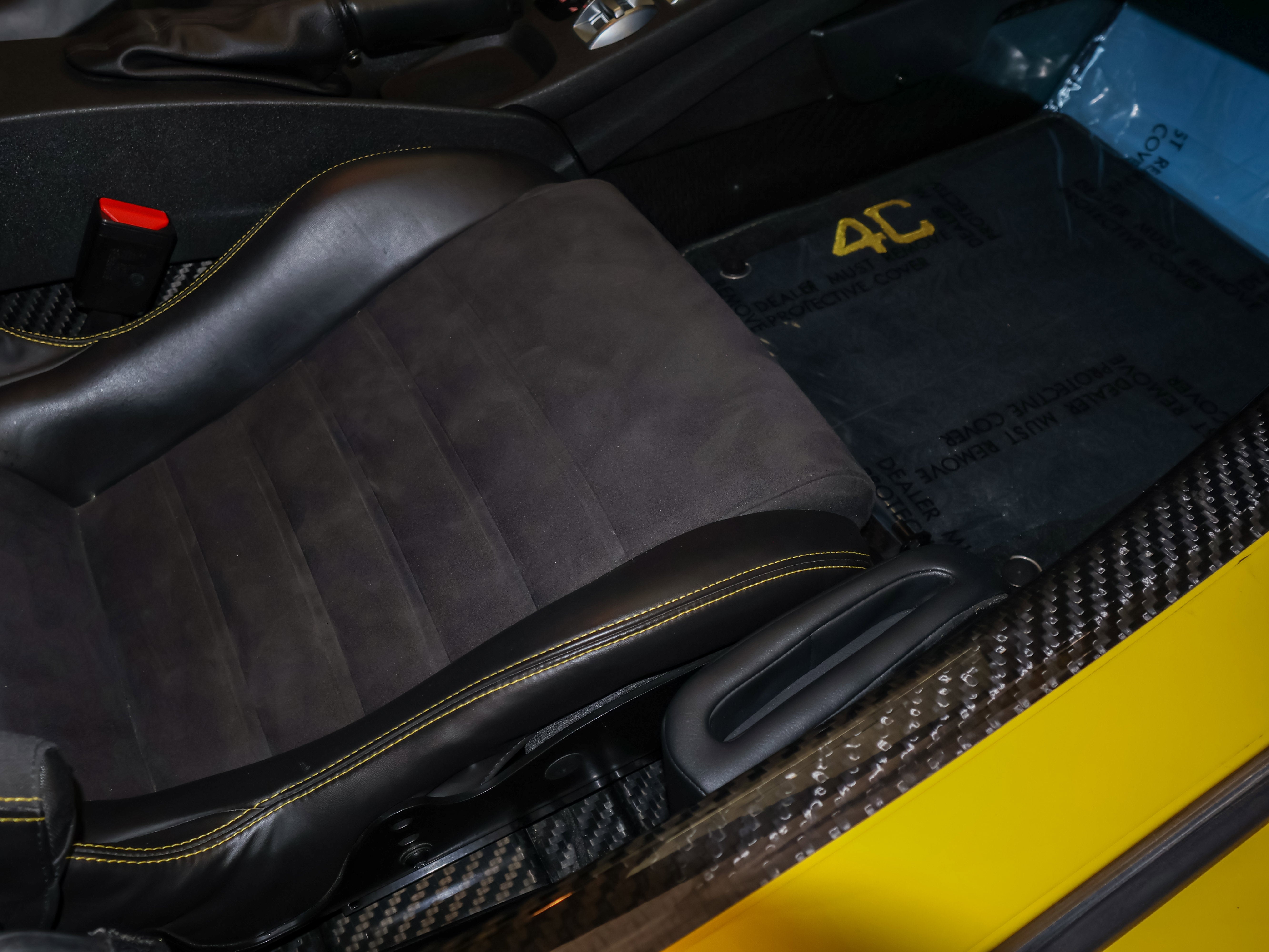 2015 Alfa Romeo 4C Base