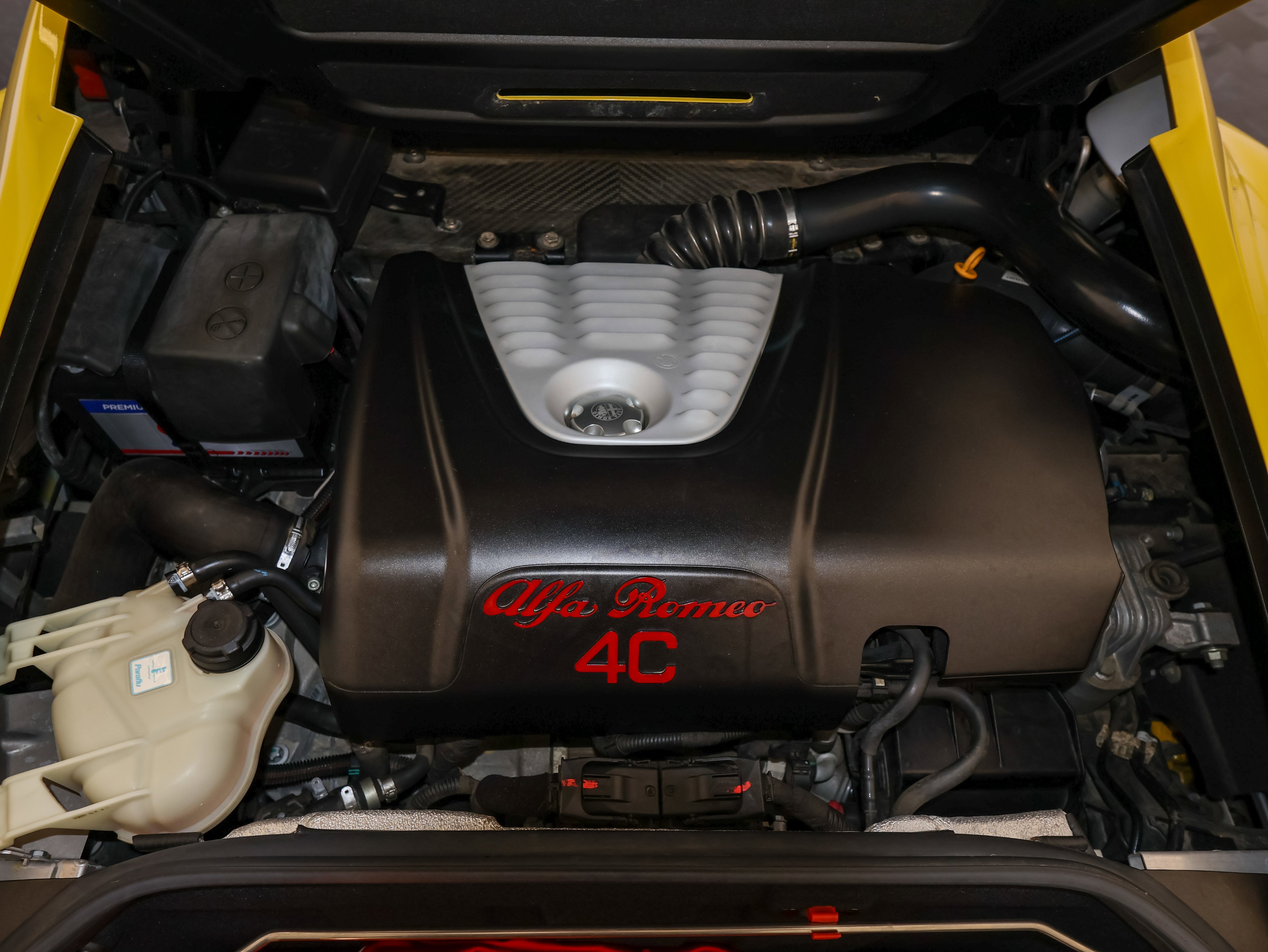 2015 Alfa Romeo 4C Base