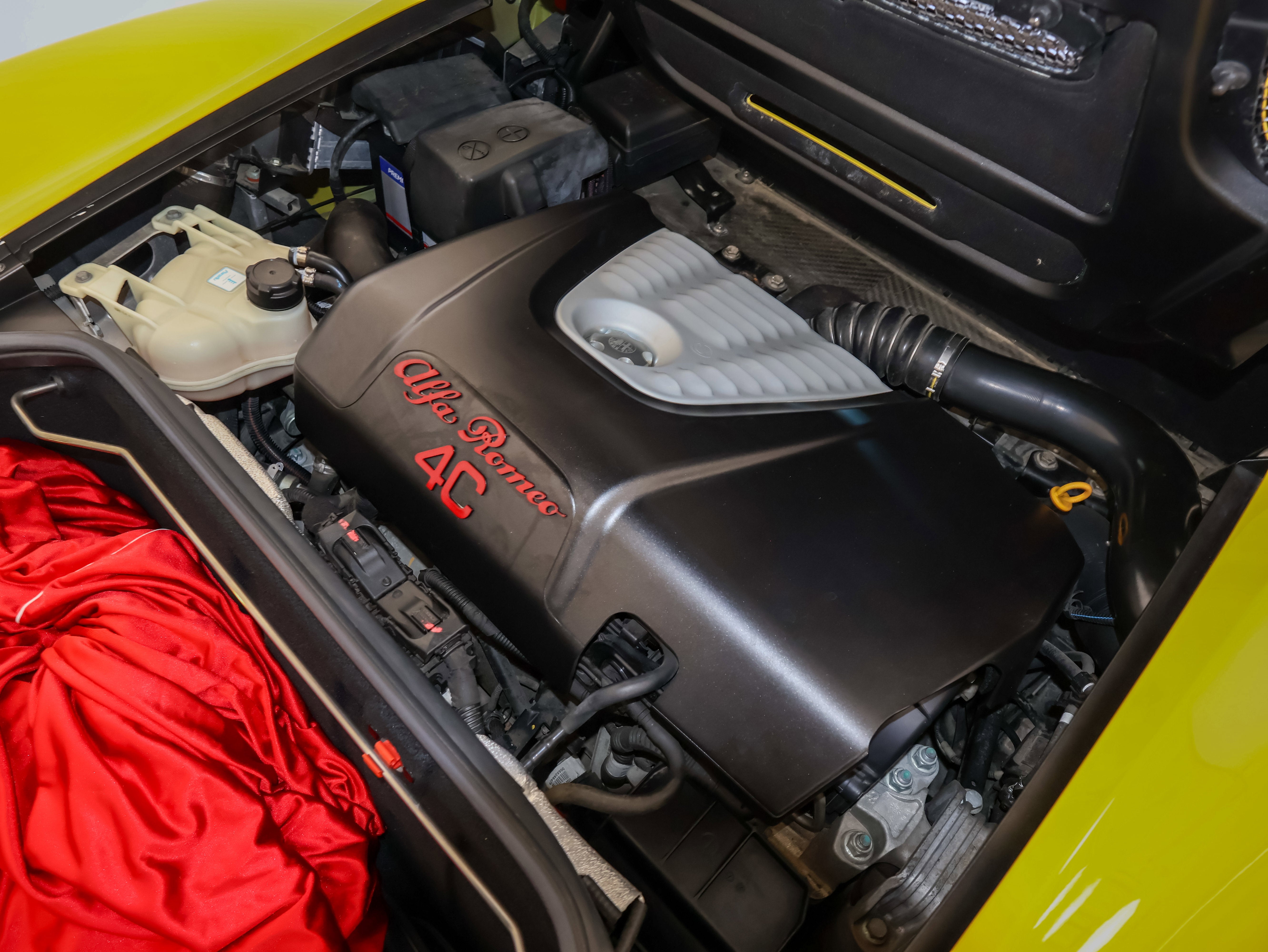 2015 Alfa Romeo 4C Base