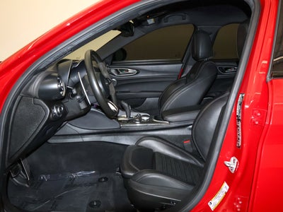 2022 Alfa Romeo Giulia Quadrifoglio
