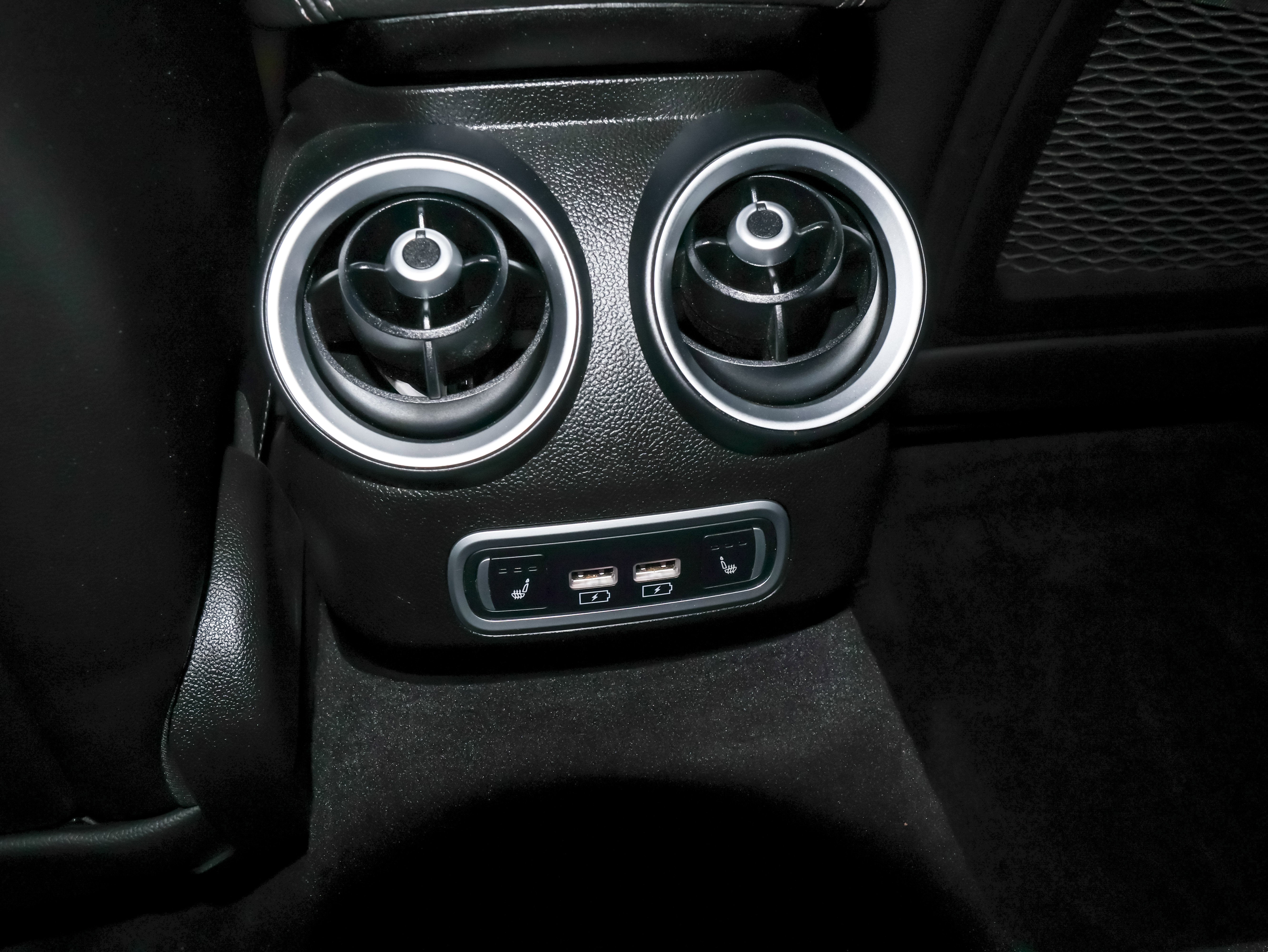 2022 Alfa Romeo Giulia Quadrifoglio