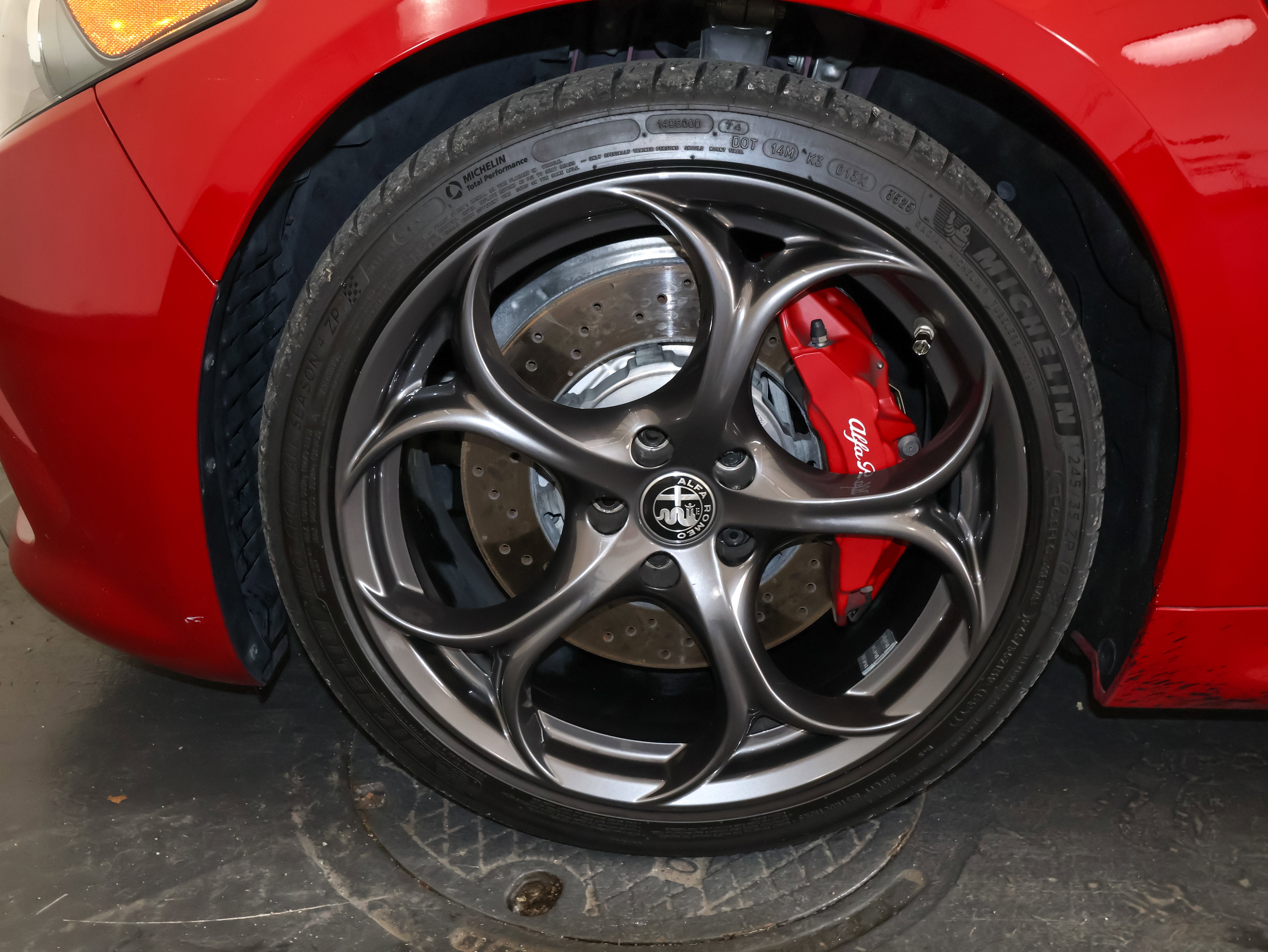 2022 Alfa Romeo Giulia Quadrifoglio
