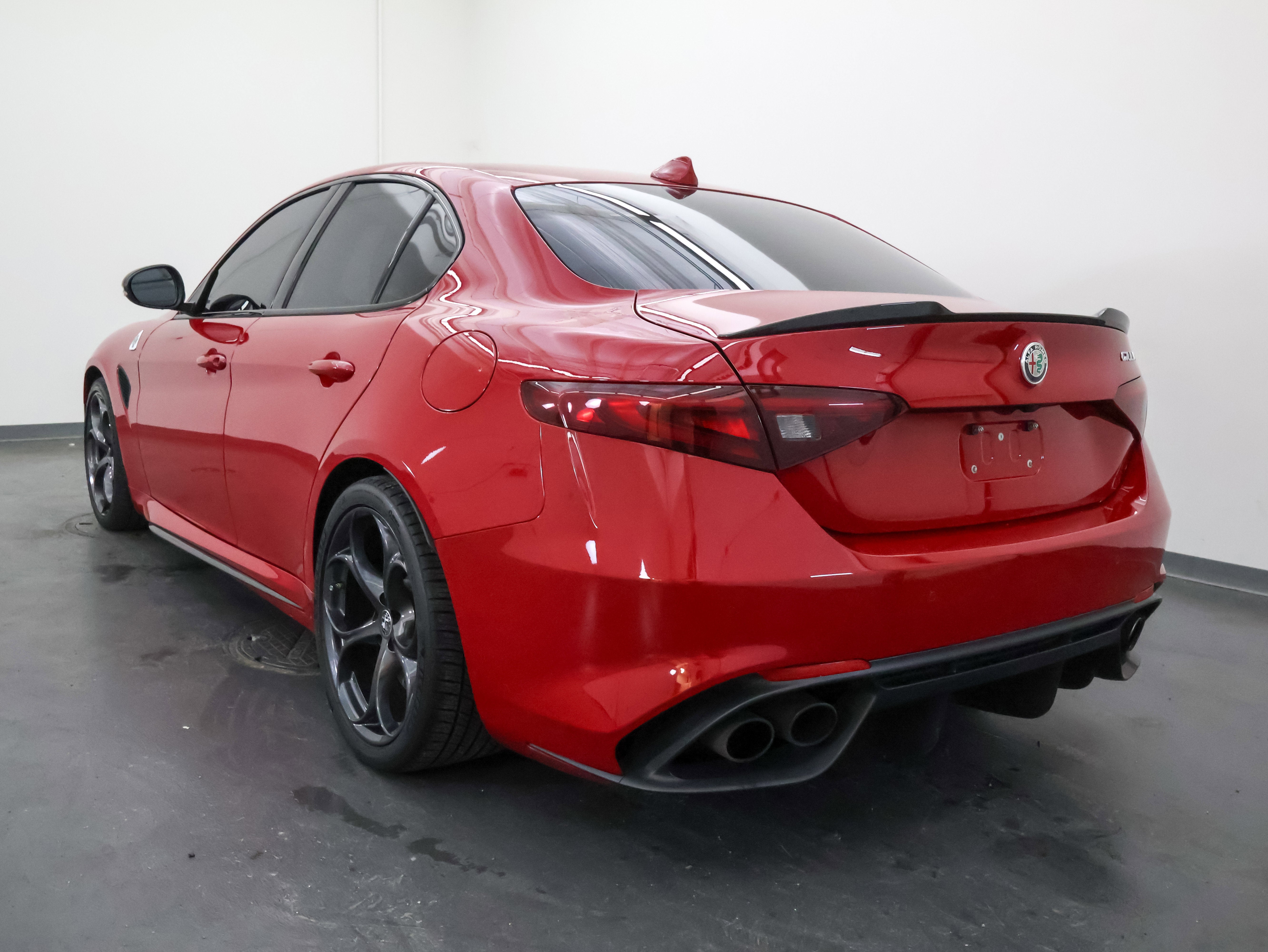 2022 Alfa Romeo Giulia Quadrifoglio