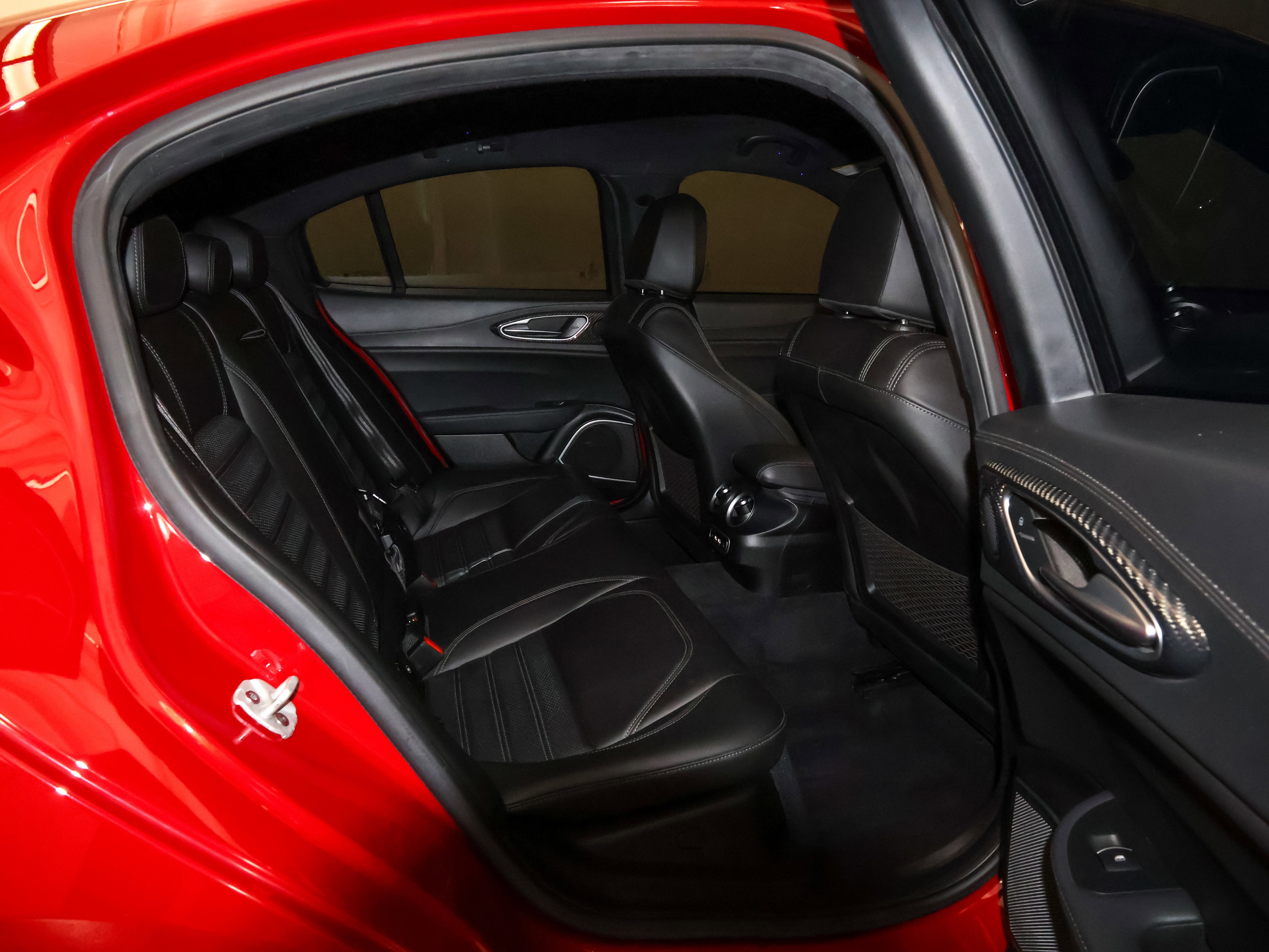2022 Alfa Romeo Giulia Quadrifoglio