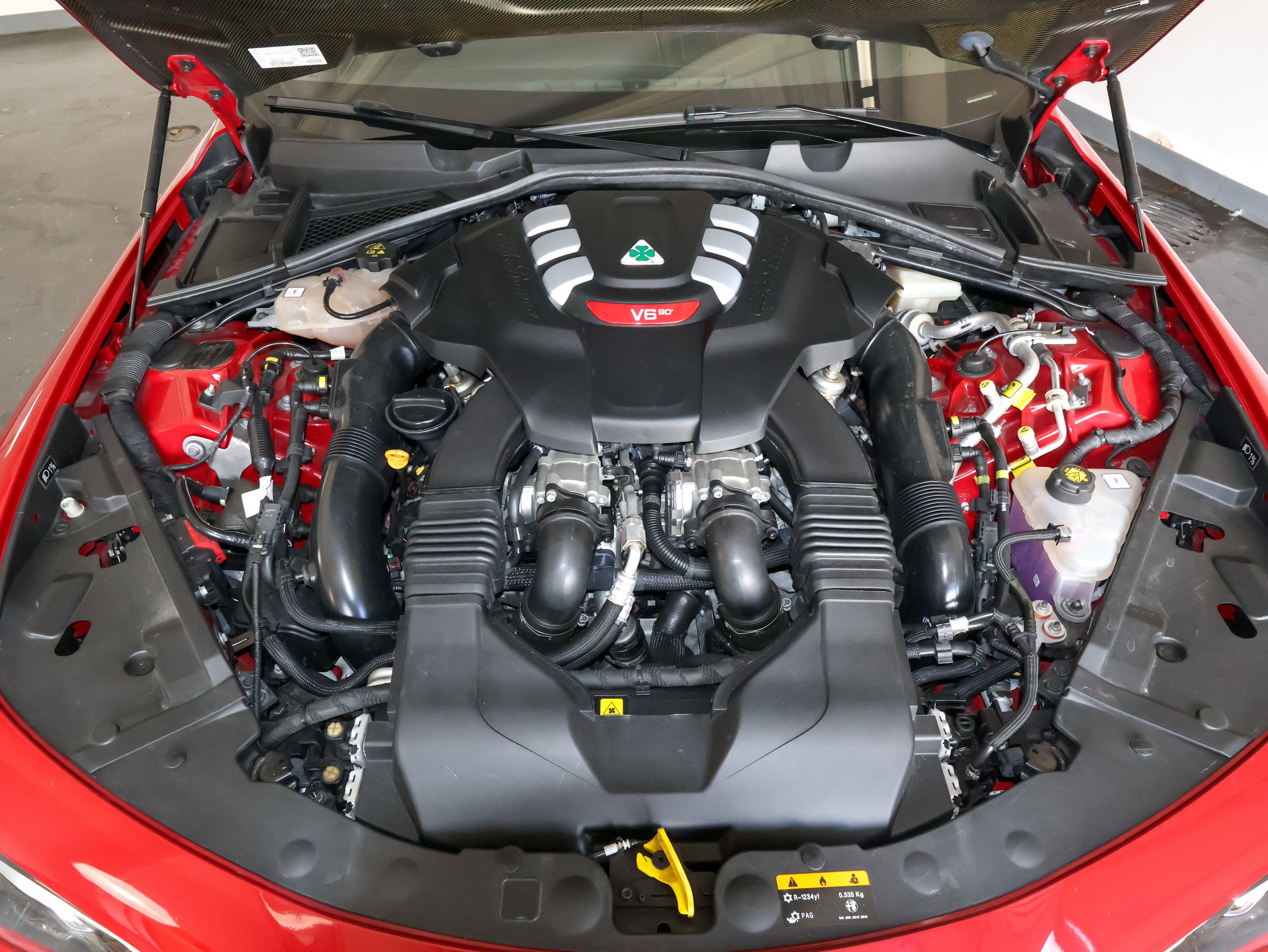 2022 Alfa Romeo Giulia Quadrifoglio
