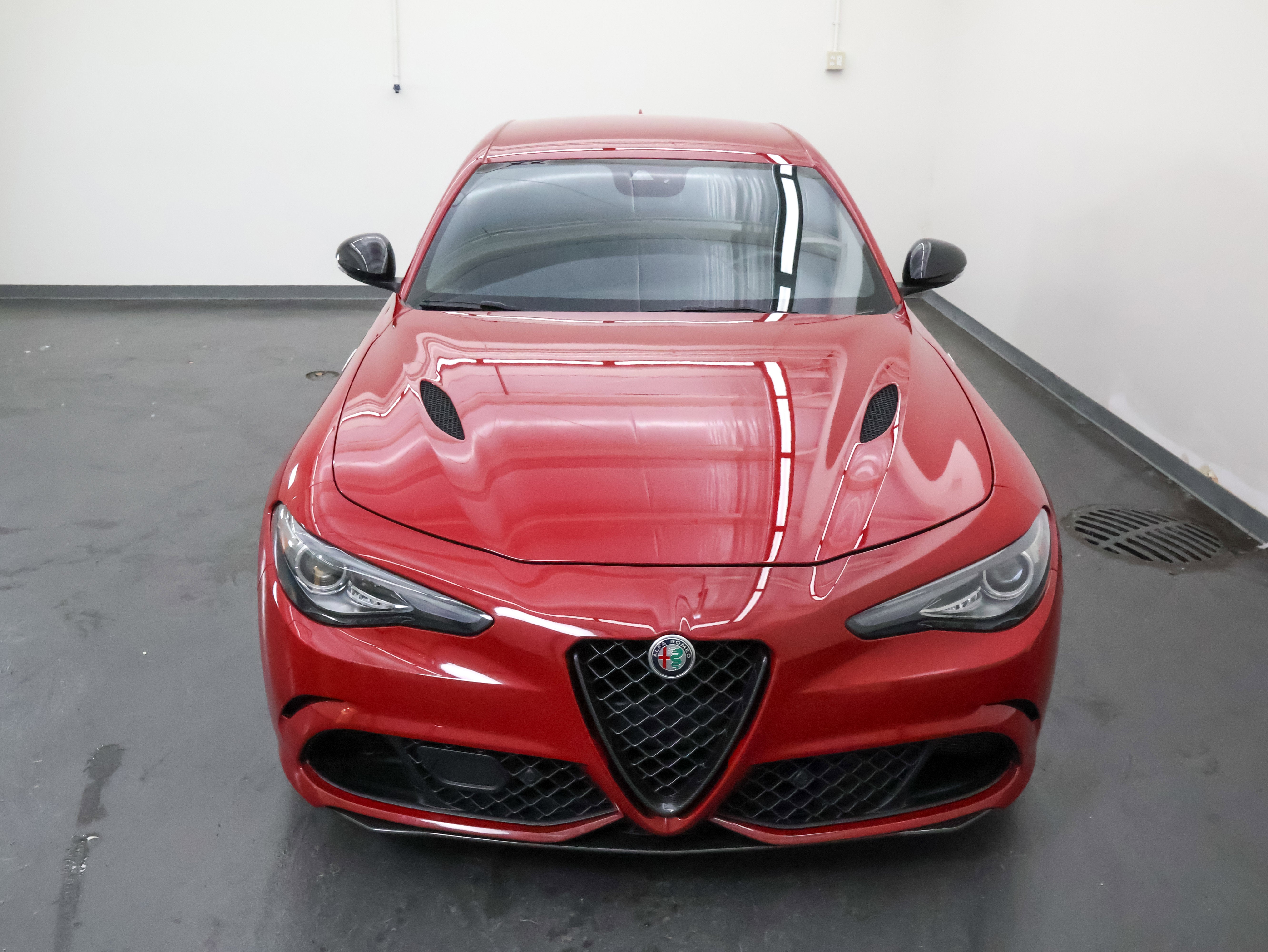 2022 Alfa Romeo Giulia Quadrifoglio