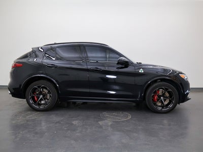 2022 Alfa Romeo Stelvio Quadrifoglio
