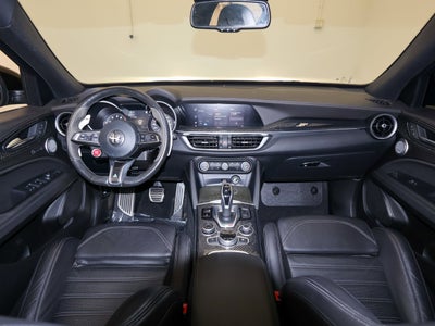 2022 Alfa Romeo Stelvio Quadrifoglio