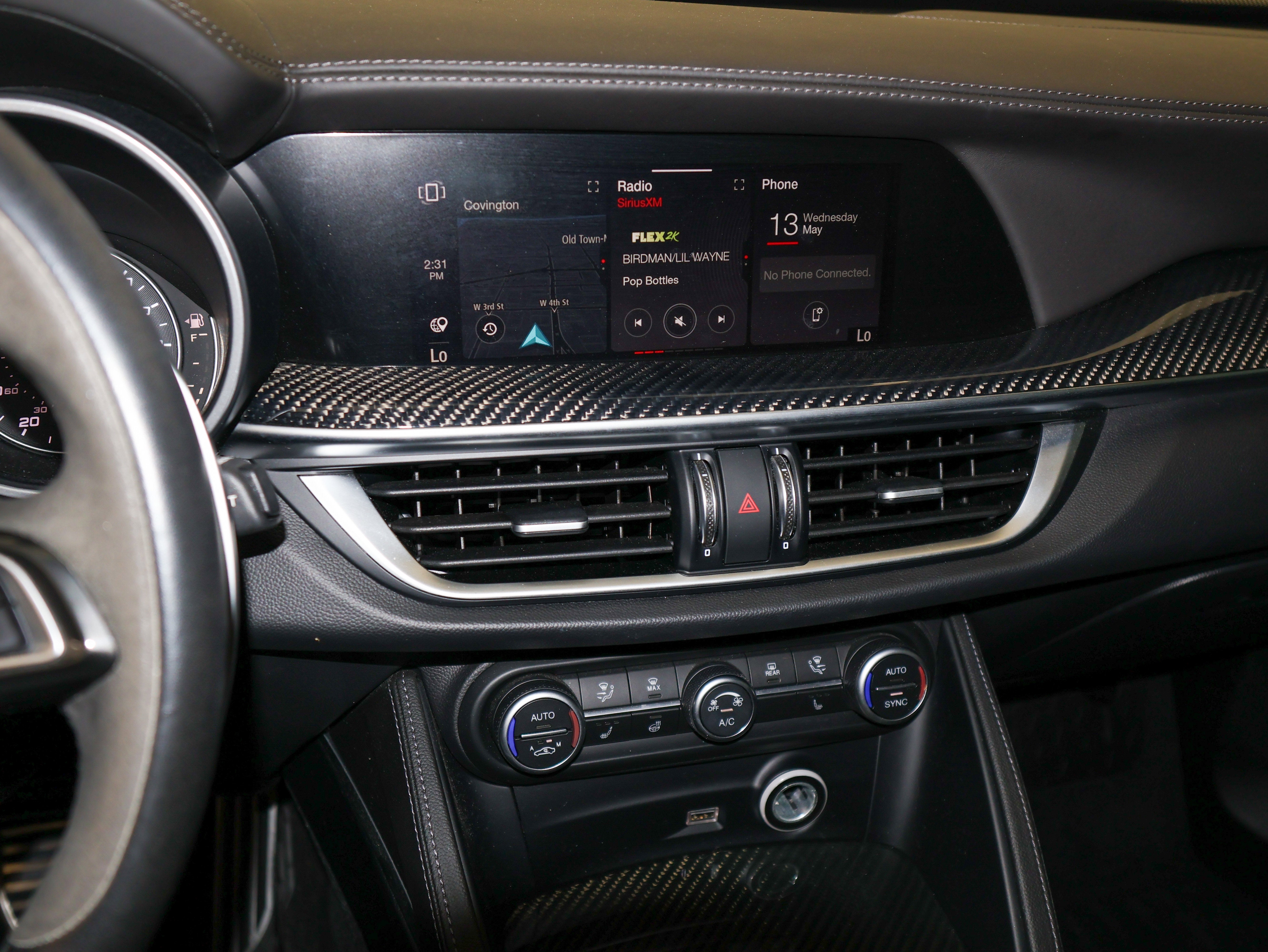 2022 Alfa Romeo Stelvio Quadrifoglio