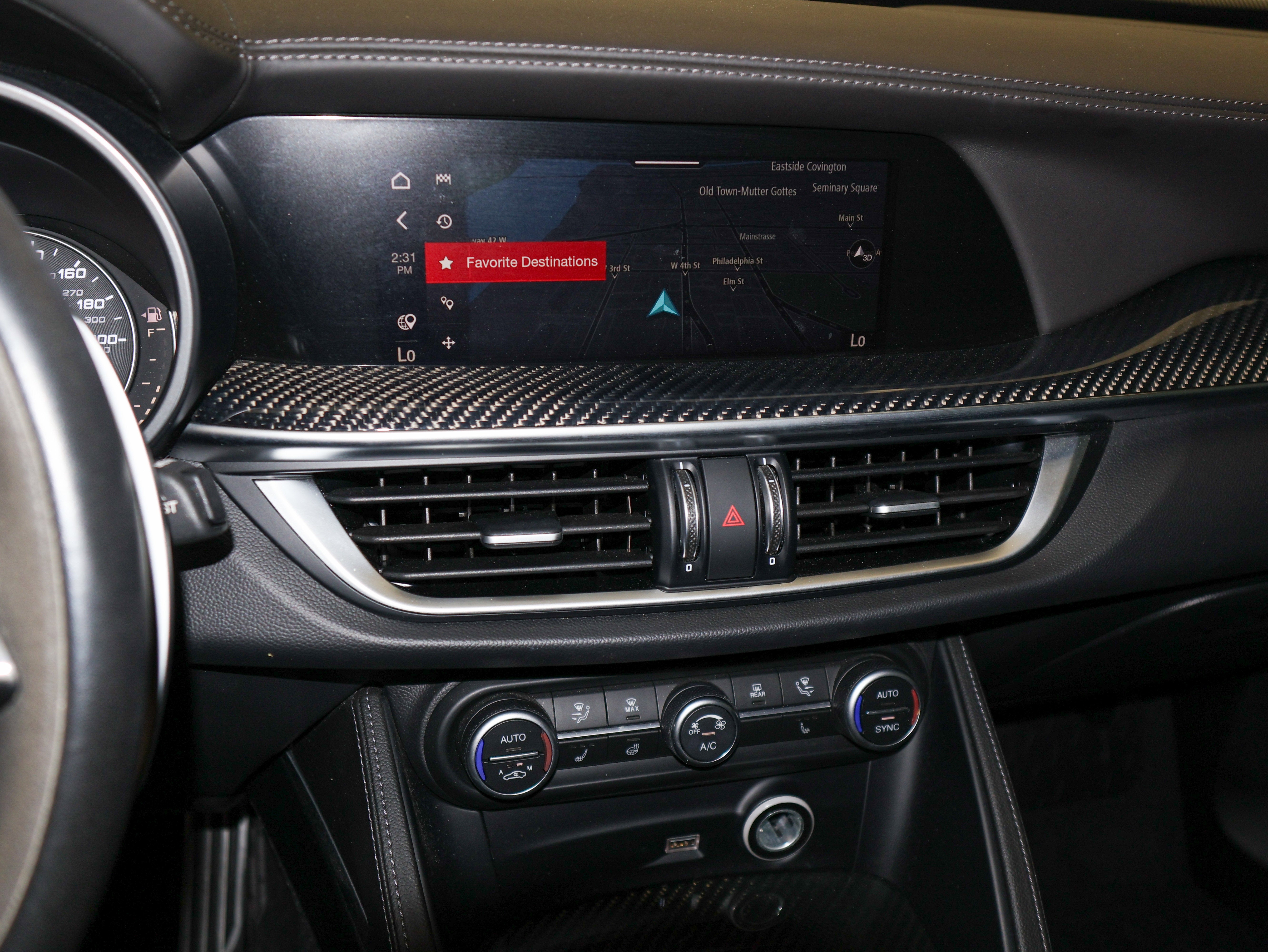 2022 Alfa Romeo Stelvio Quadrifoglio