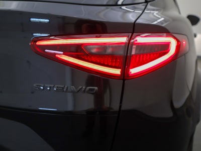2022 Alfa Romeo Stelvio Quadrifoglio