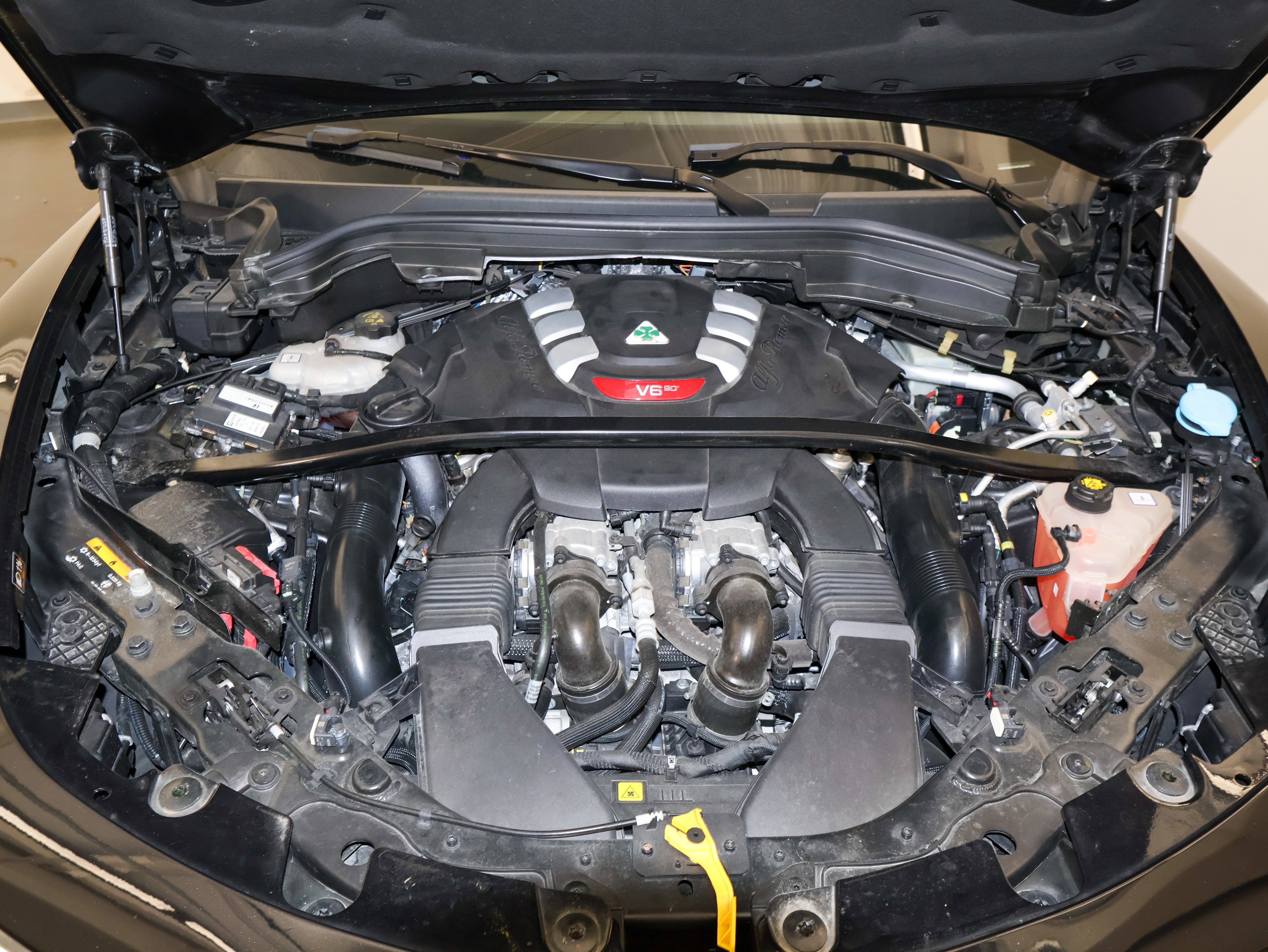 2022 Alfa Romeo Stelvio Quadrifoglio