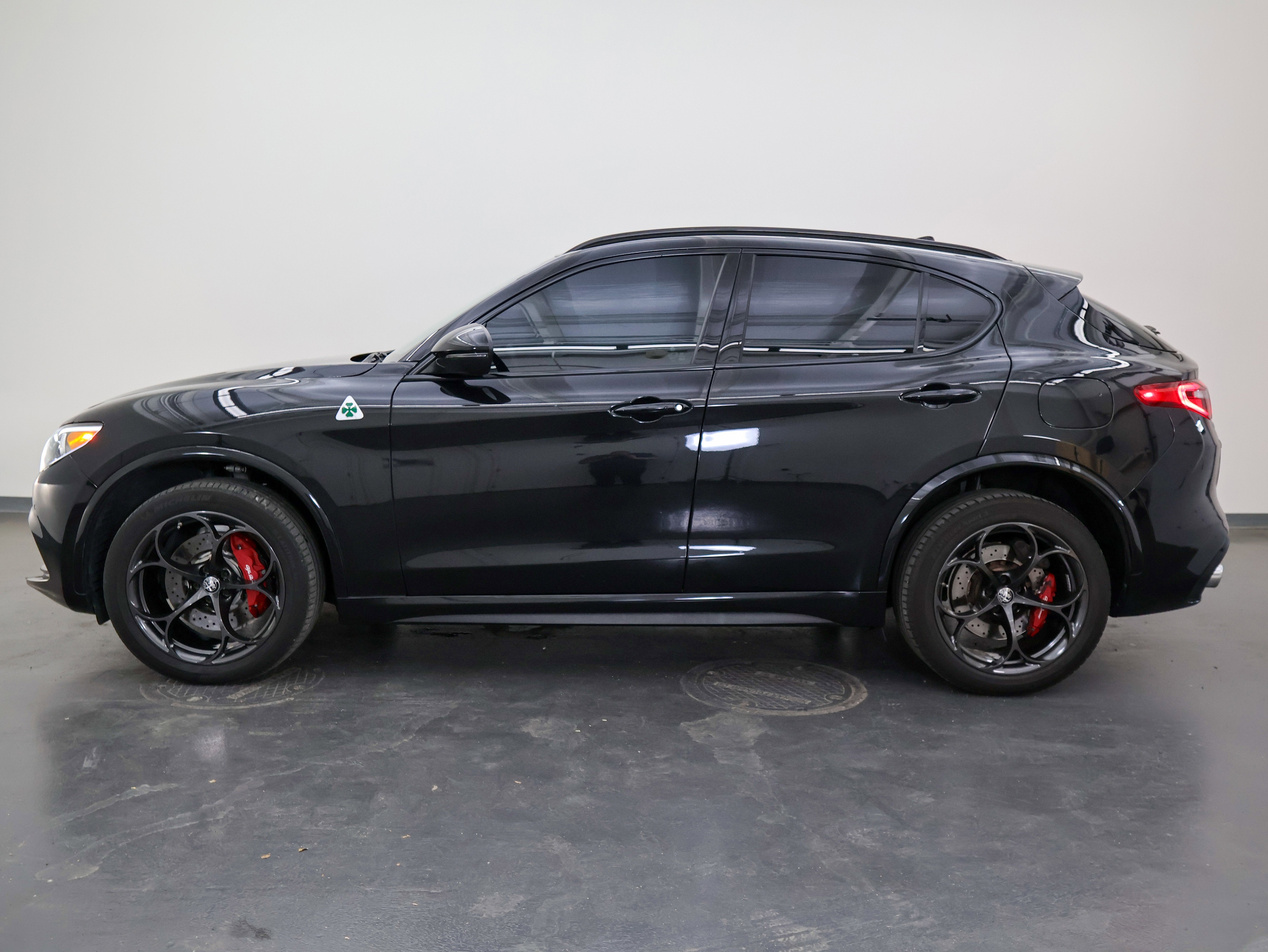 2022 Alfa Romeo Stelvio Quadrifoglio