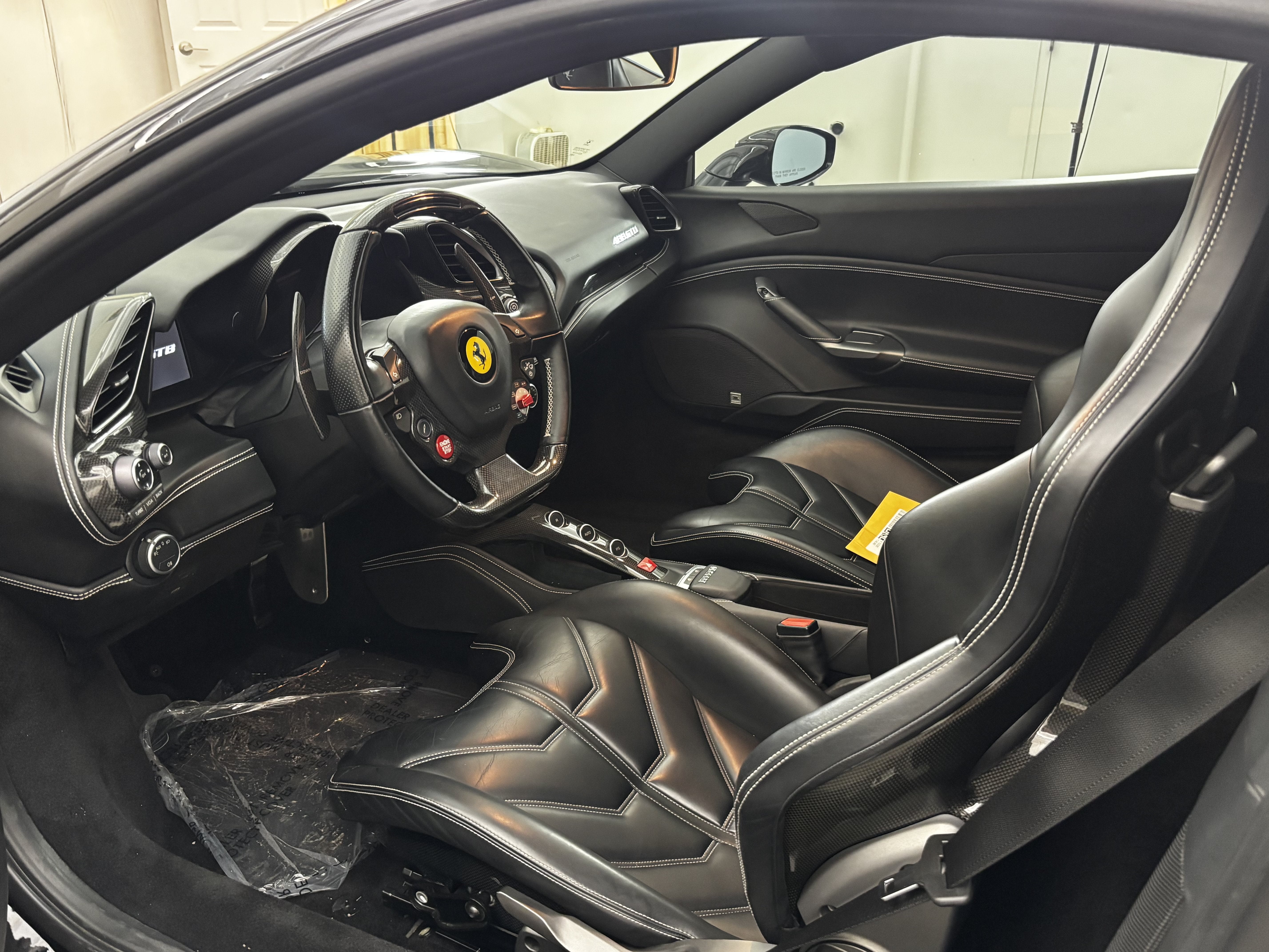 2016 Ferrari 488 GTB Base