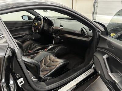 2016 Ferrari 488 GTB Base