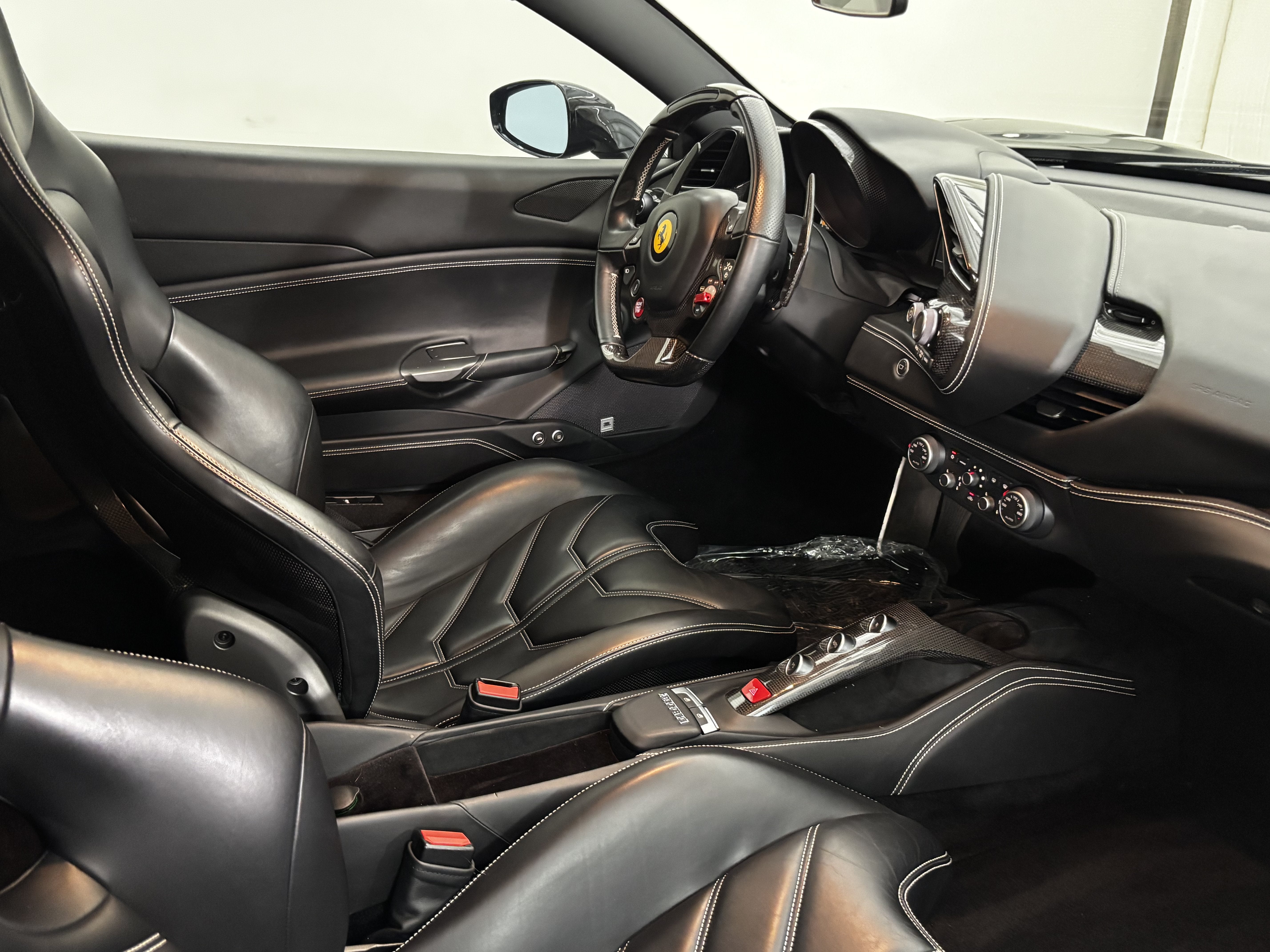 2016 Ferrari 488 GTB Base