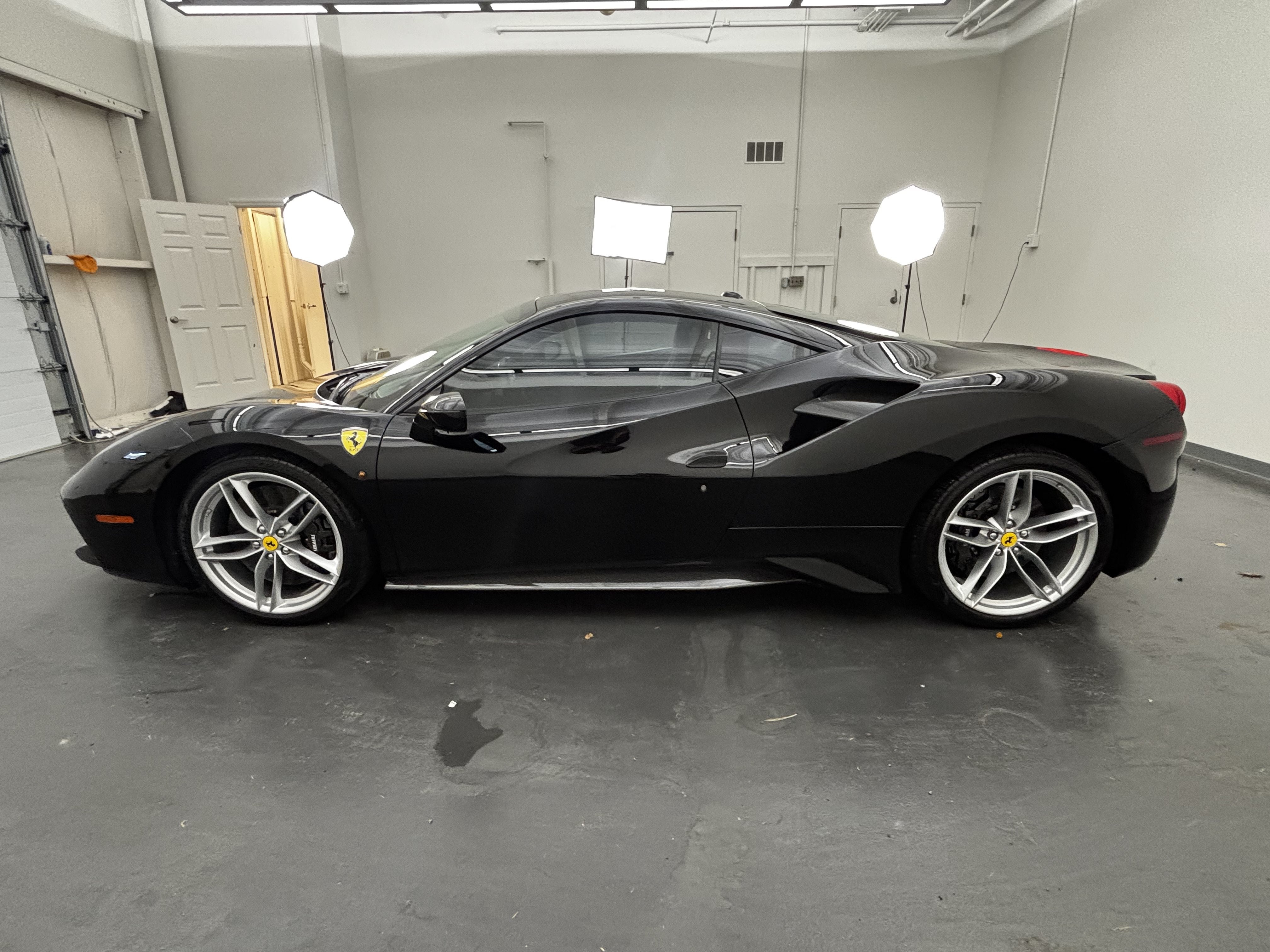 2016 Ferrari 488 GTB Base