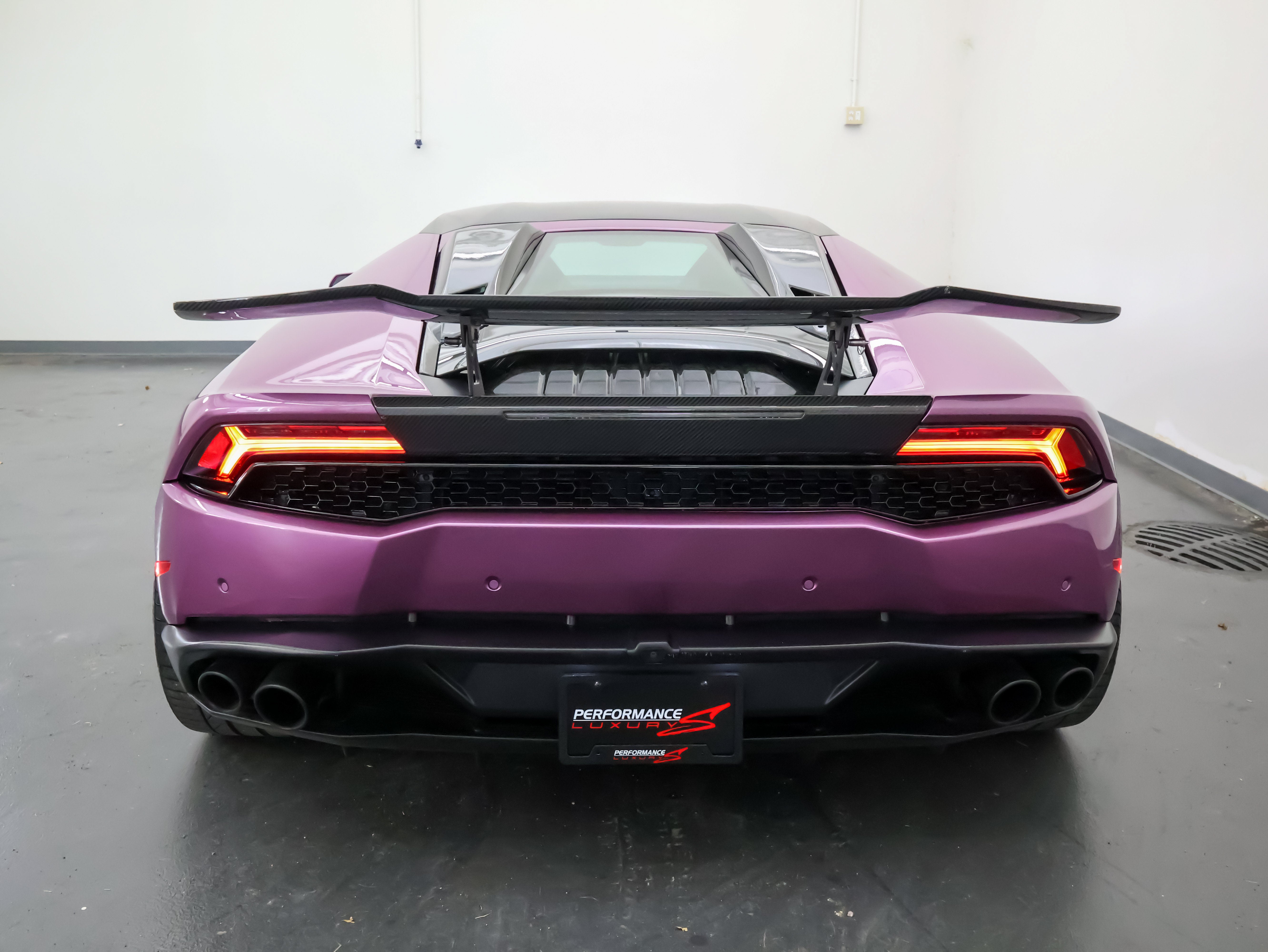 2016 Lamborghini Huracan LP 610-4