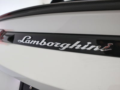 2022 Lamborghini Urus Base