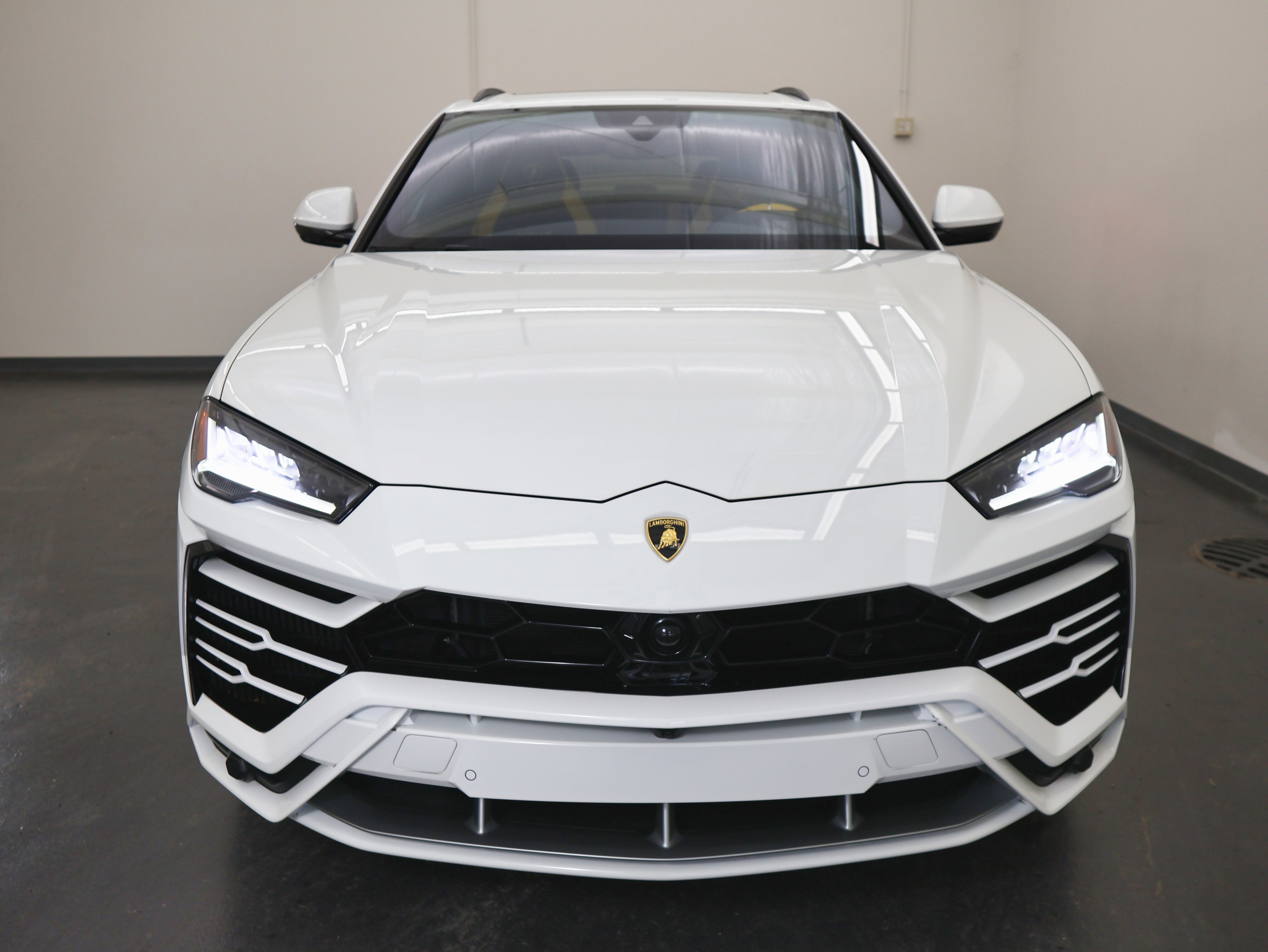 2022 Lamborghini Urus Base