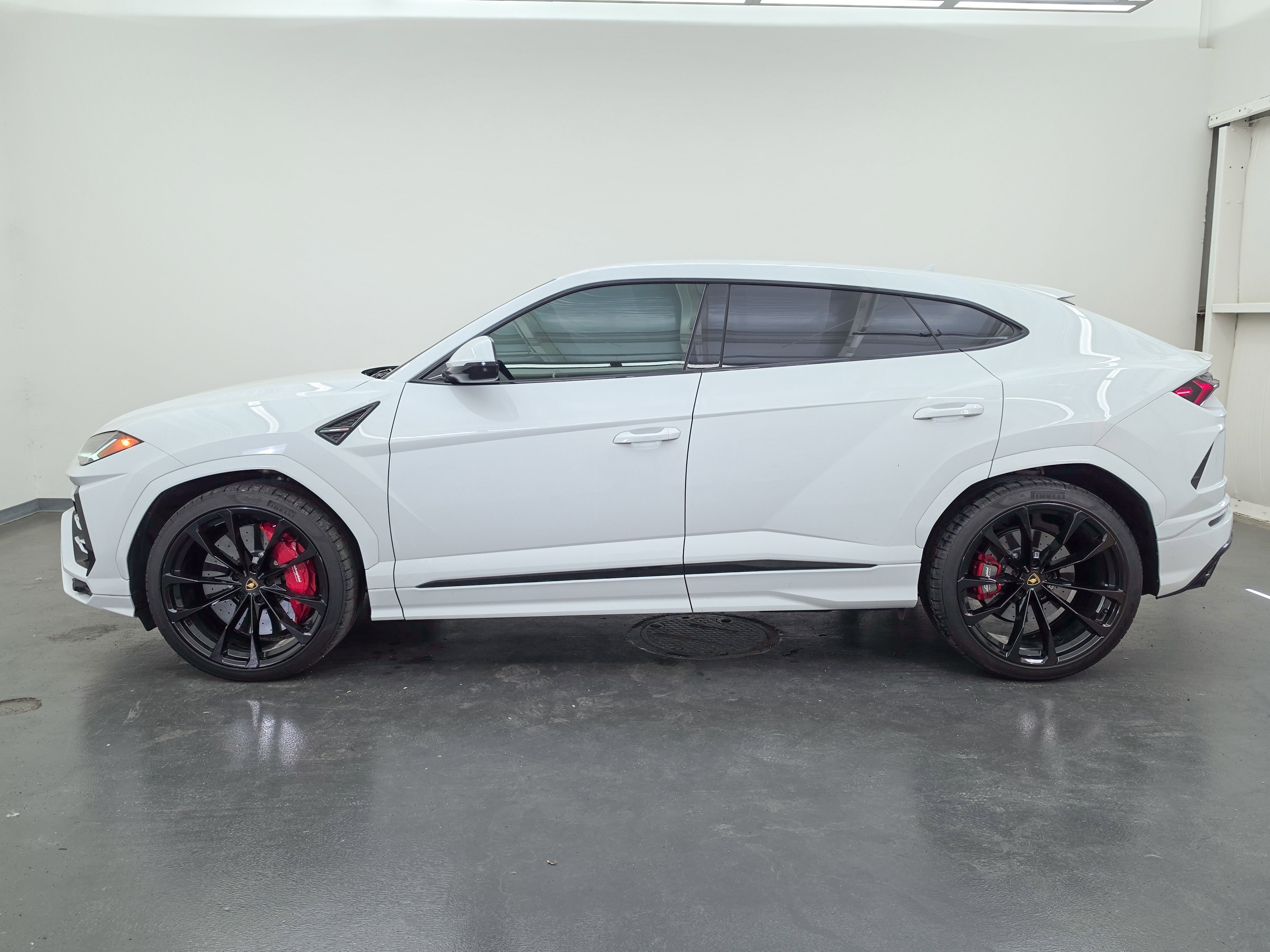 2021 Lamborghini Urus AWD