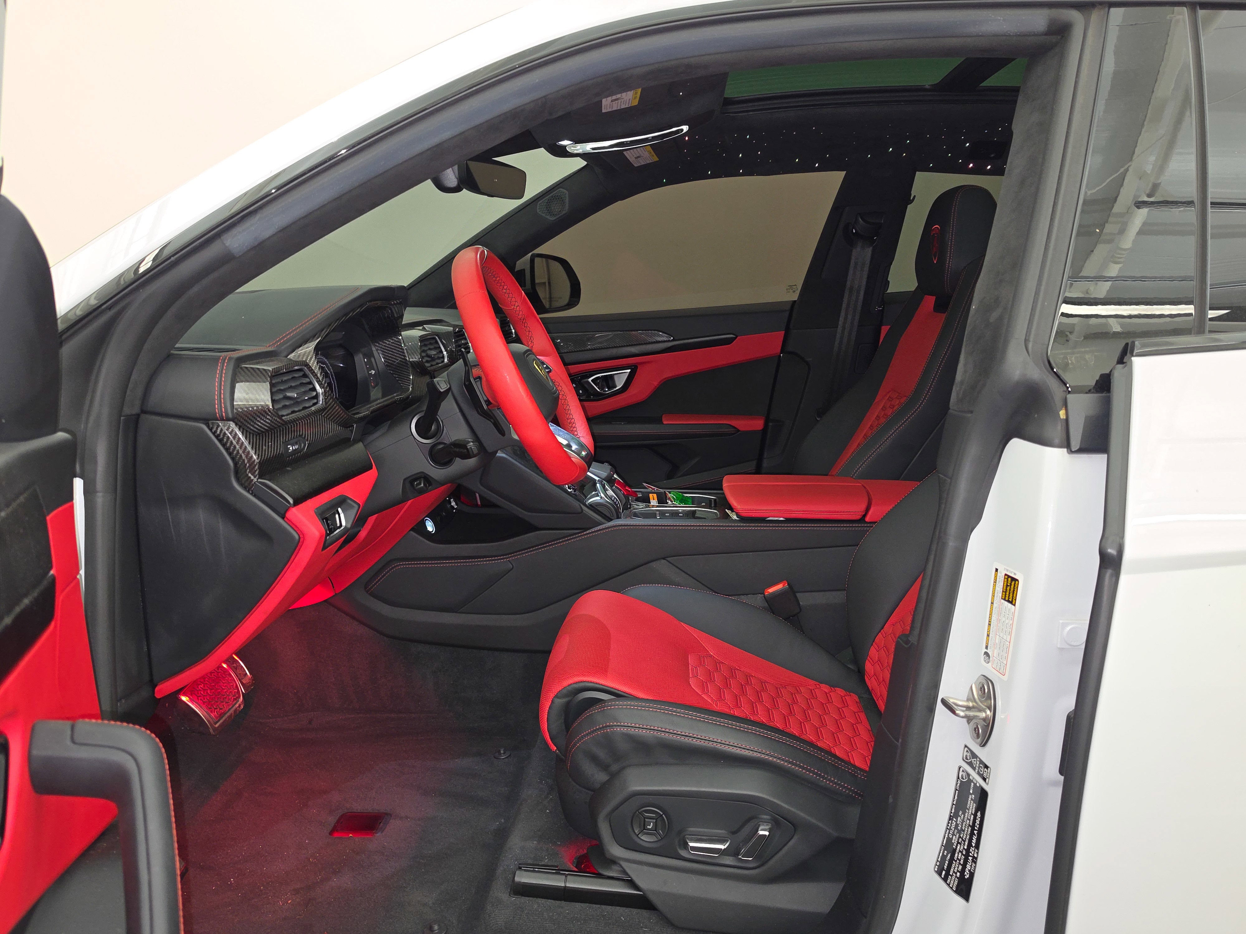 2021 Lamborghini Urus AWD